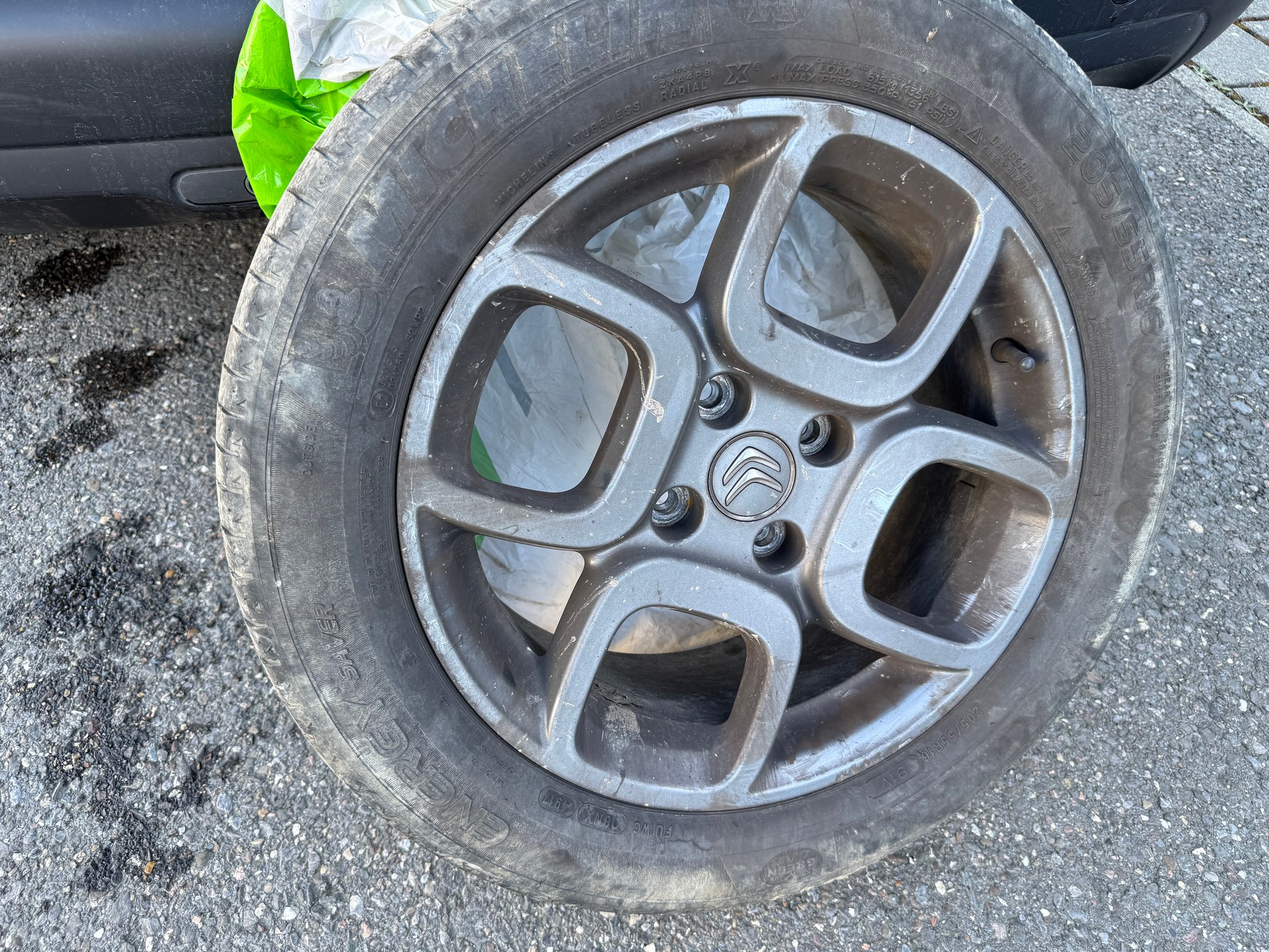 CITROEN C4 Cactus 1.2 e-THP Shine EAT6-image-11