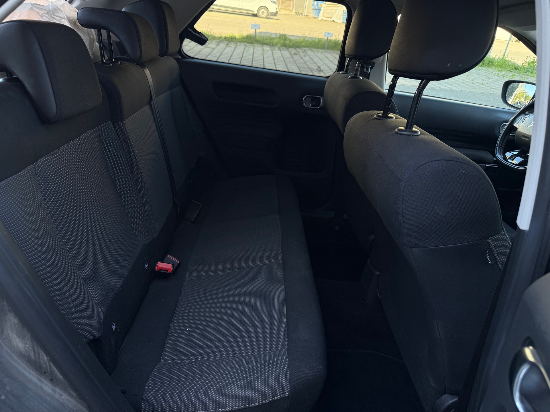 CITROEN C4 Cactus 1.2 e-THP Shine EAT6-image-14
