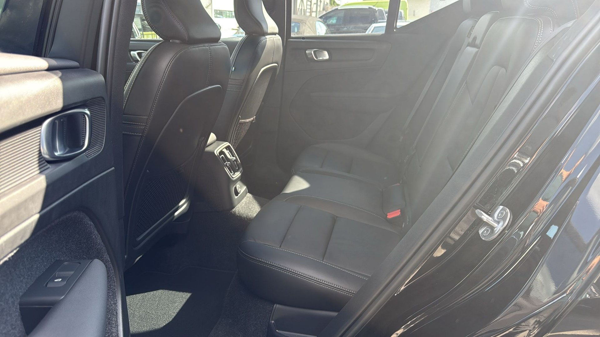 VOLVO XC40 T5 PHEV Ultimate Bright DCT-image-20