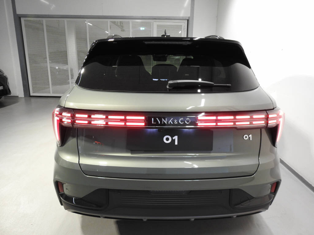 LYNK & CO 01 1.5 PHEV More-image-4