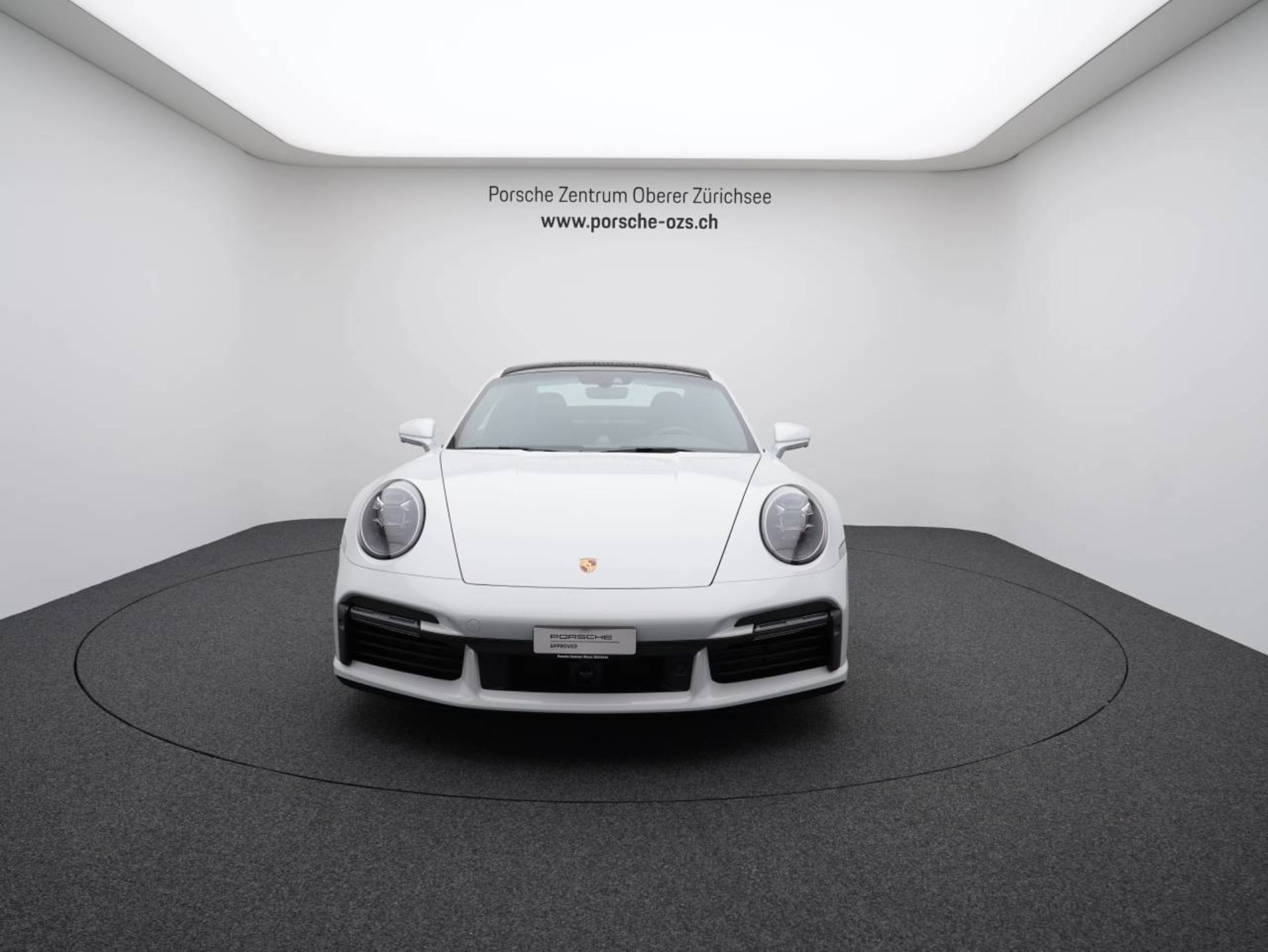 PORSCHE 911 Turbo S-image-9