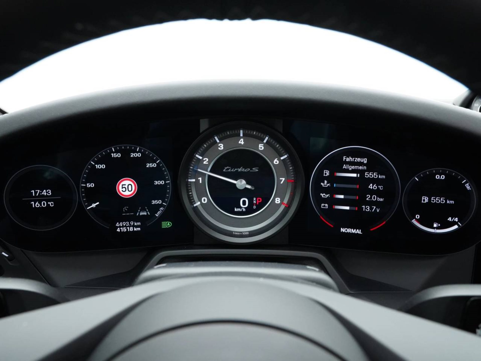 PORSCHE 911 Turbo S-image-15