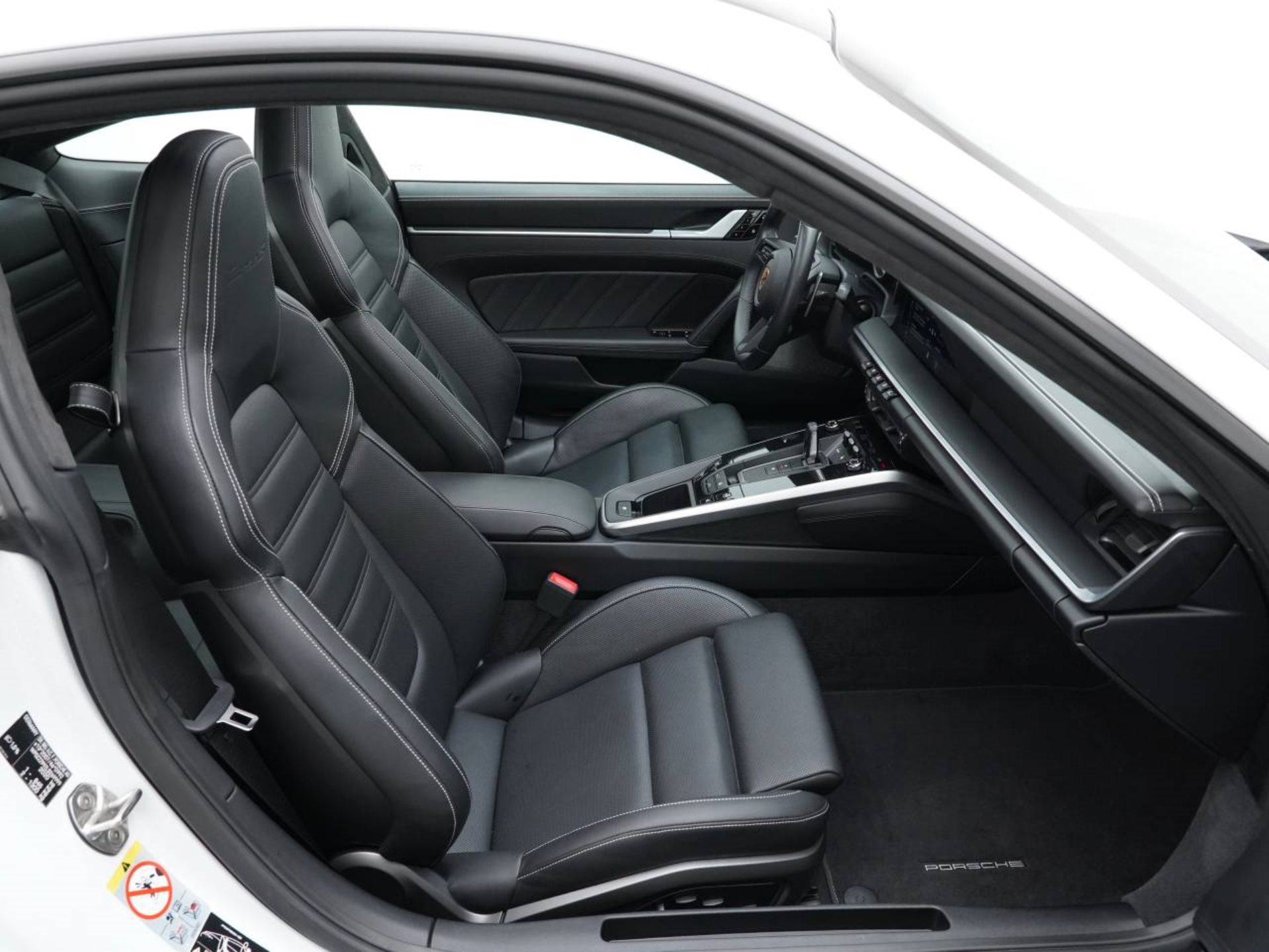 PORSCHE 911 Turbo S-image-23