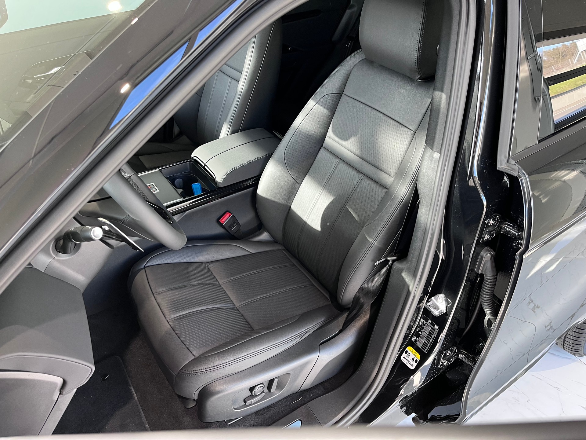 LAND ROVER Range Rover Evoque P 270e Dynamic SE AT9-image-6