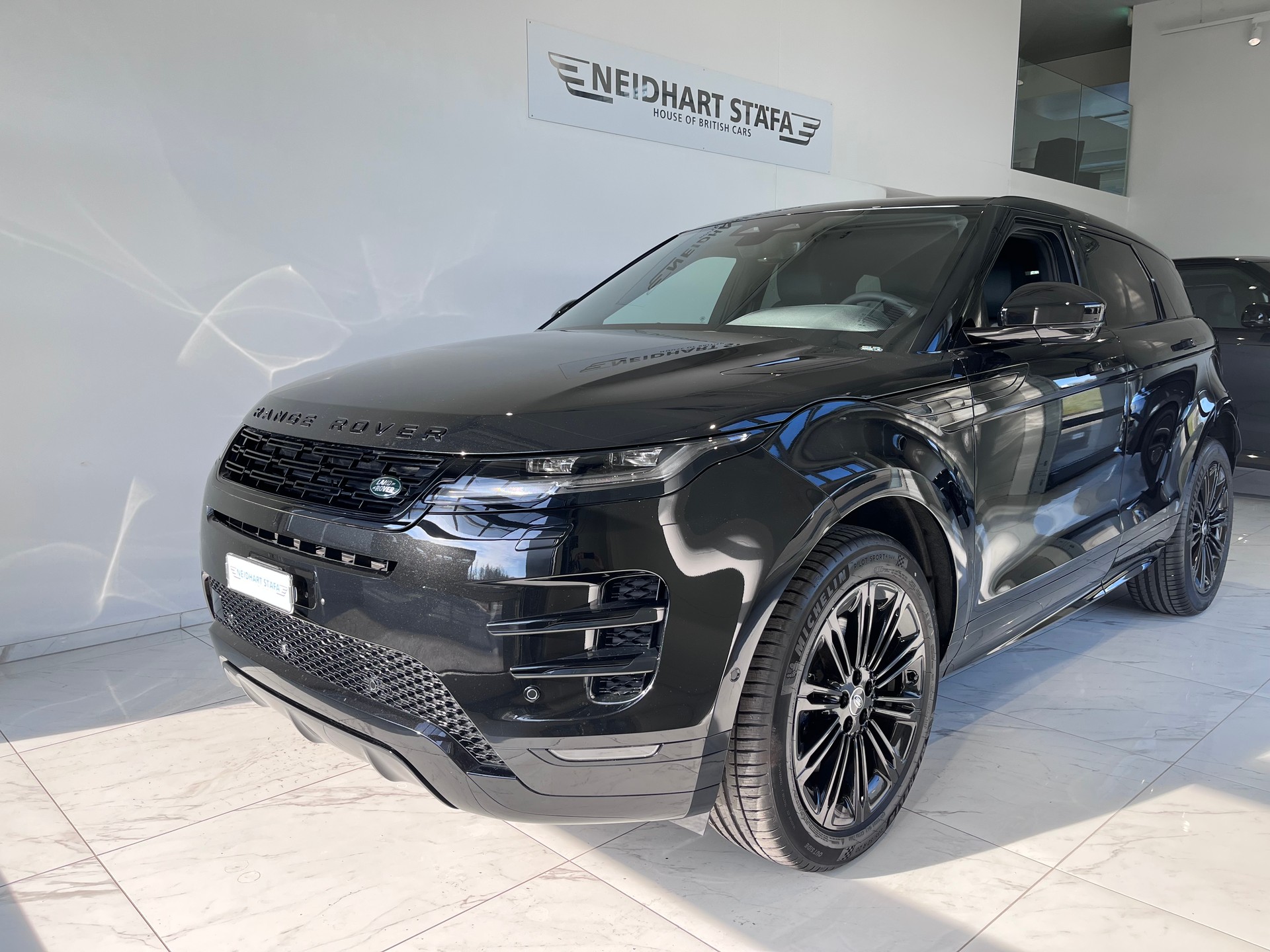 LAND ROVER Range Rover Evoque P 270e Dynamic SE AT9-showroom-element-1