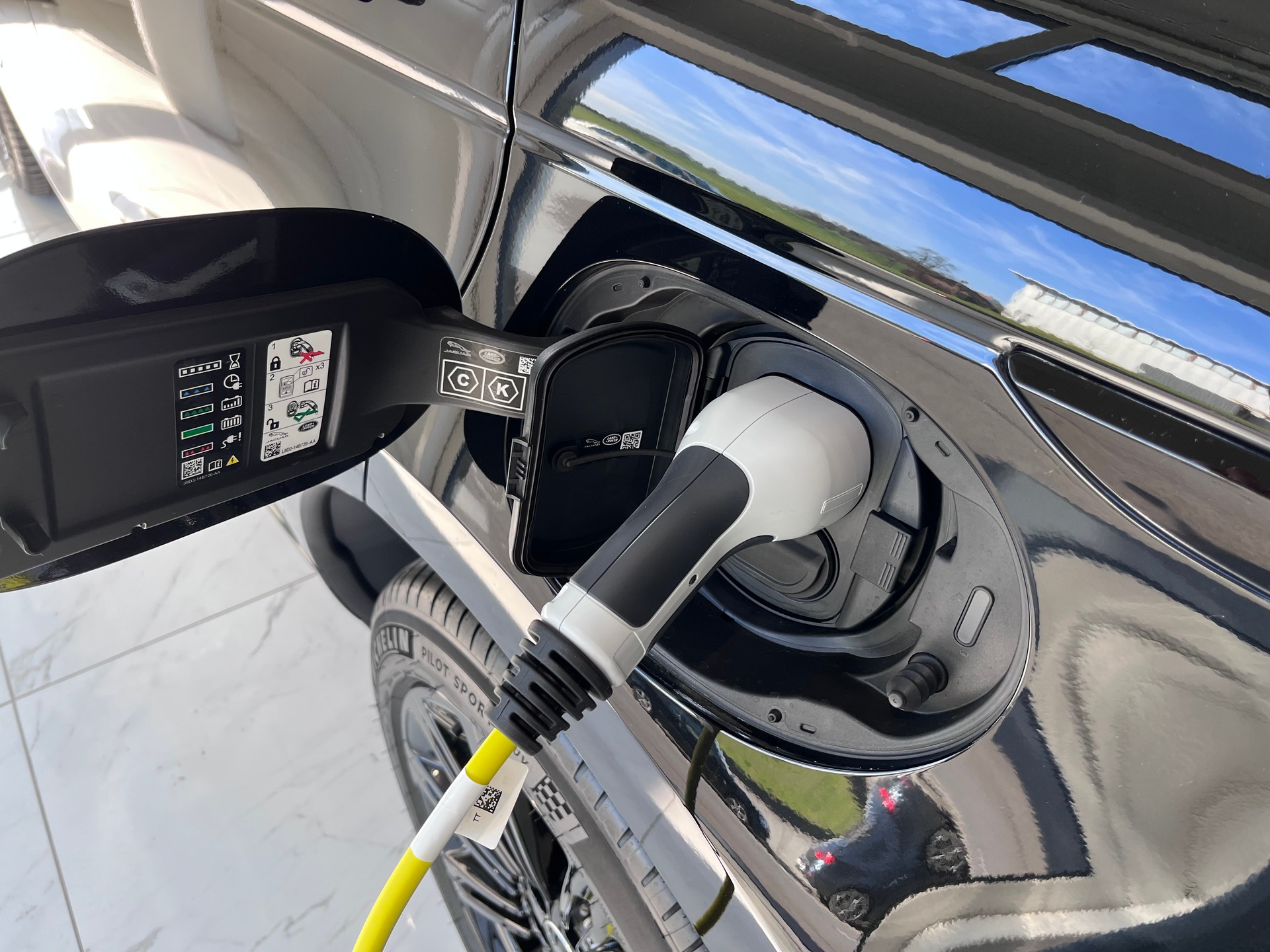 LAND ROVER Range Rover Evoque P 270e Dynamic SE AT9-image-4