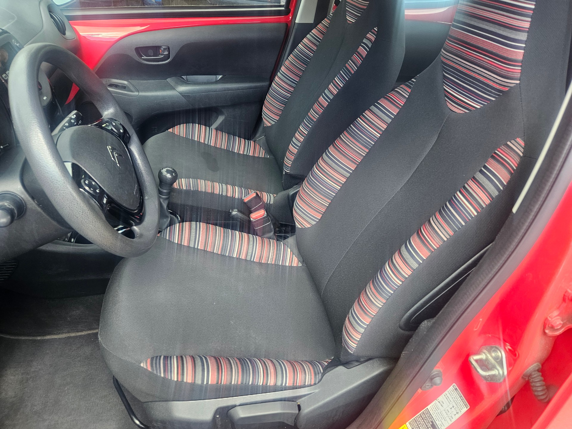 CITROEN C1 1.0 VTi Shine Stop&Start-image-8