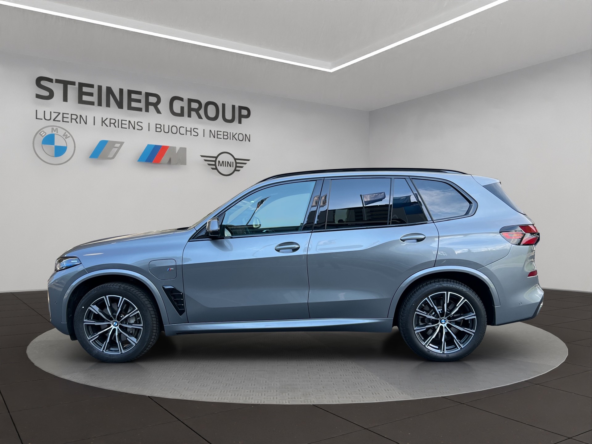 BMW X5 xDrive 50e M Sport Steptronic-image-8