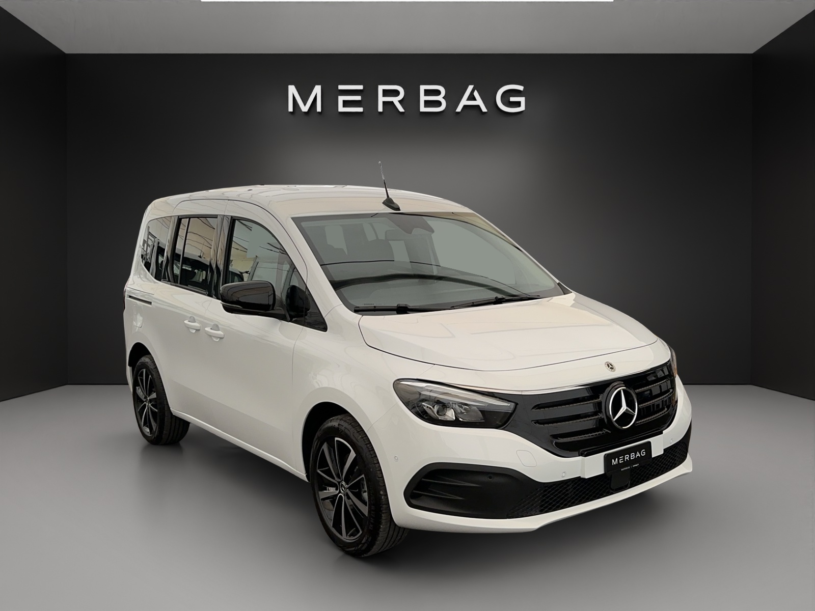 MERCEDES-BENZ EQT Standard 2716mm S-image-6