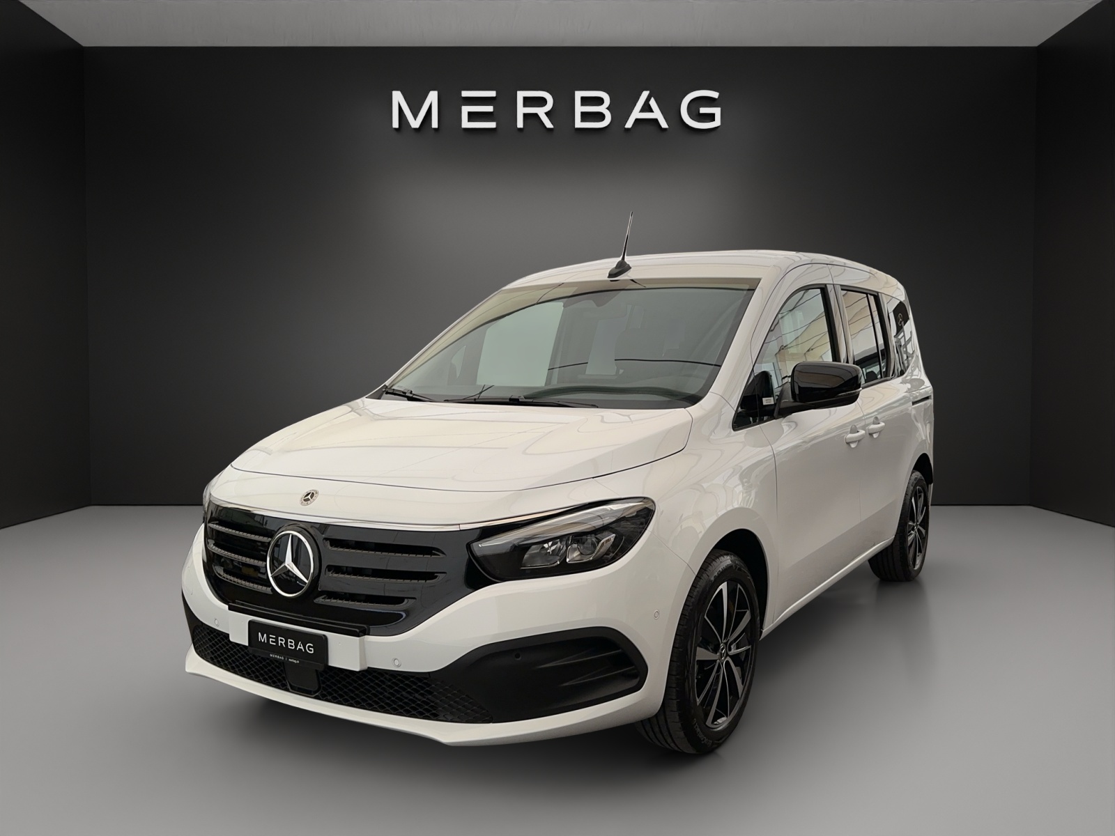 MERCEDES-BENZ EQT Standard 2716mm S