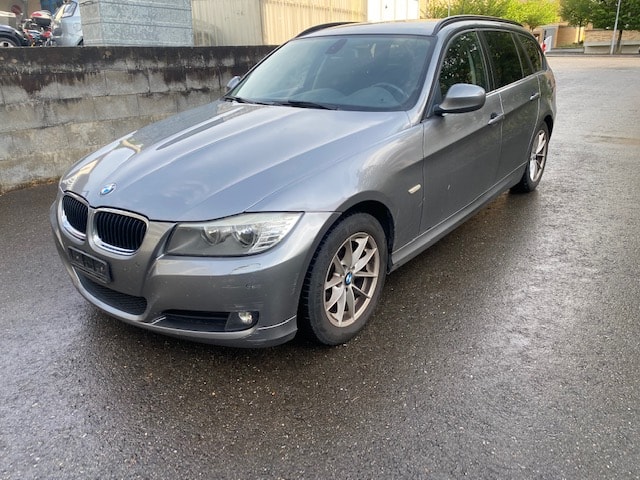 BMW 320d Touring Steptronic