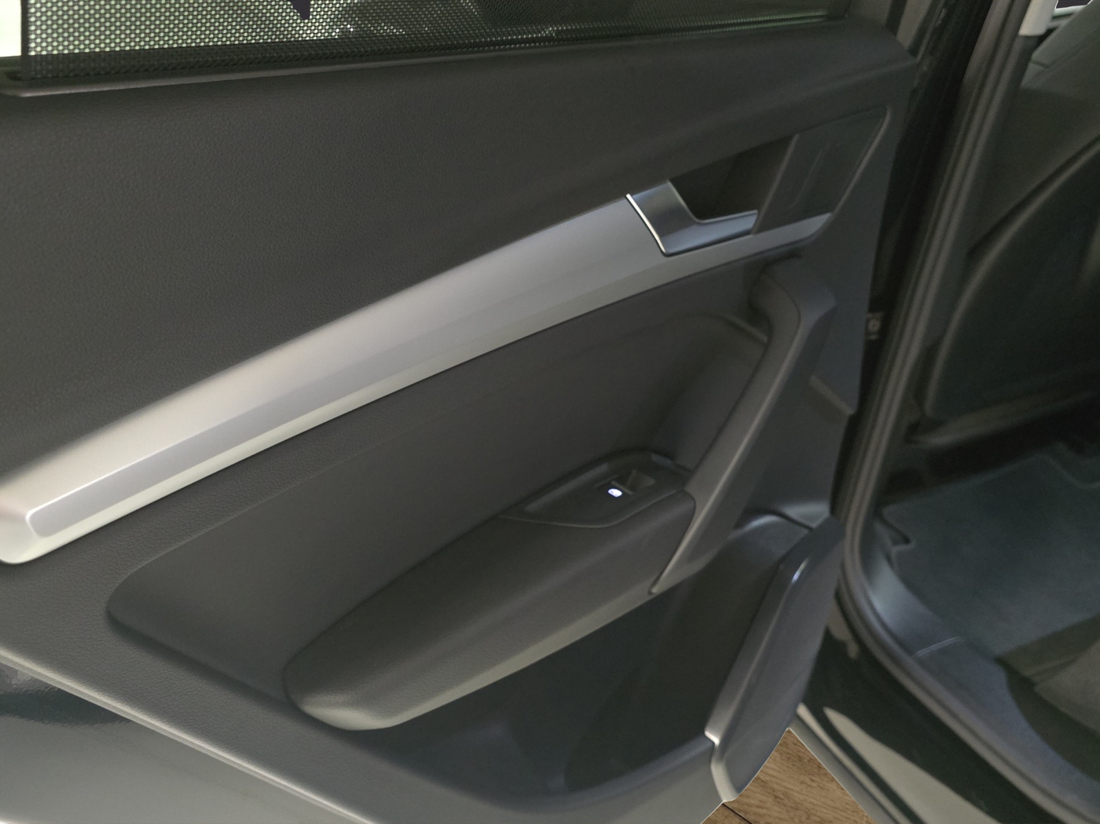 AUDI Q5 45 TFSI S-line quattro S-tronic-image-21