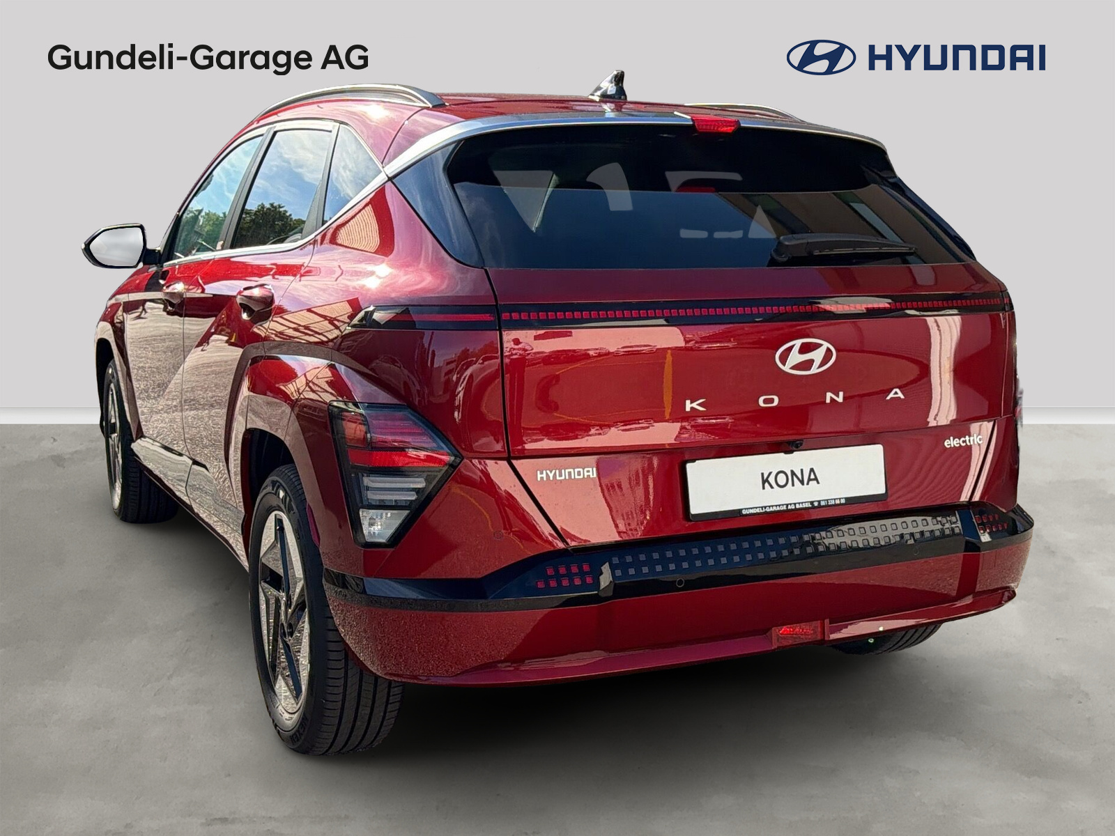 HYUNDAI Kona EV 65.4 kWh Amplia-showroom-element-3