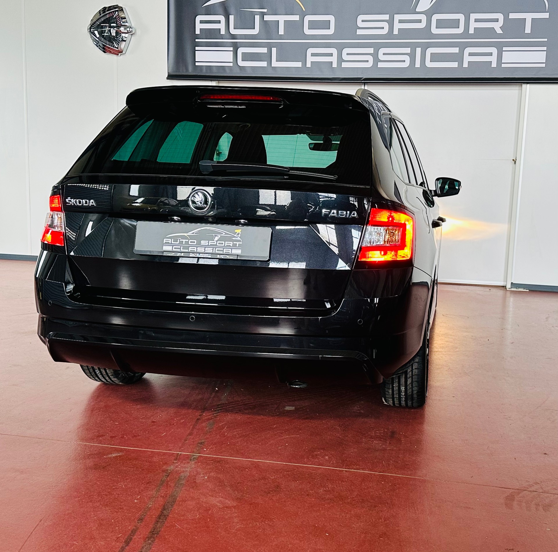 SKODA Fabia 1.2 TSI Monte Carlo DSG-image-8