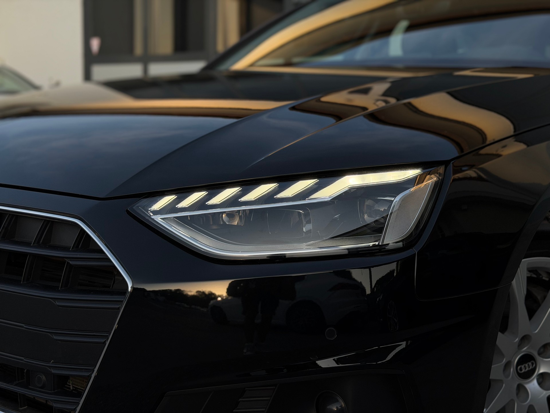 AUDI A4 Avant 40 TDI Attraction quattro S-tronic-image-7