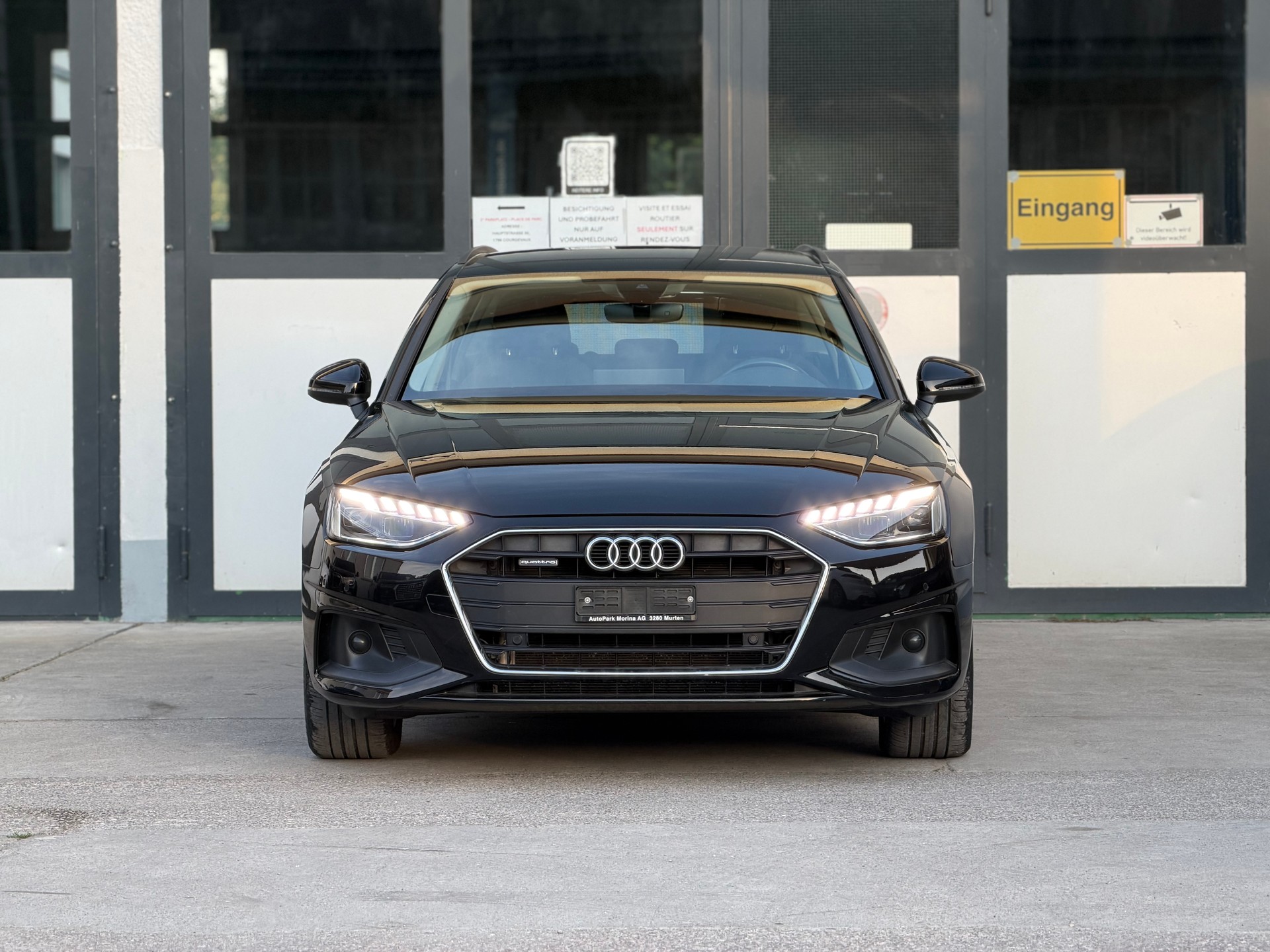 AUDI A4 Avant 40 TDI Attraction quattro S-tronic-showroom-element-2