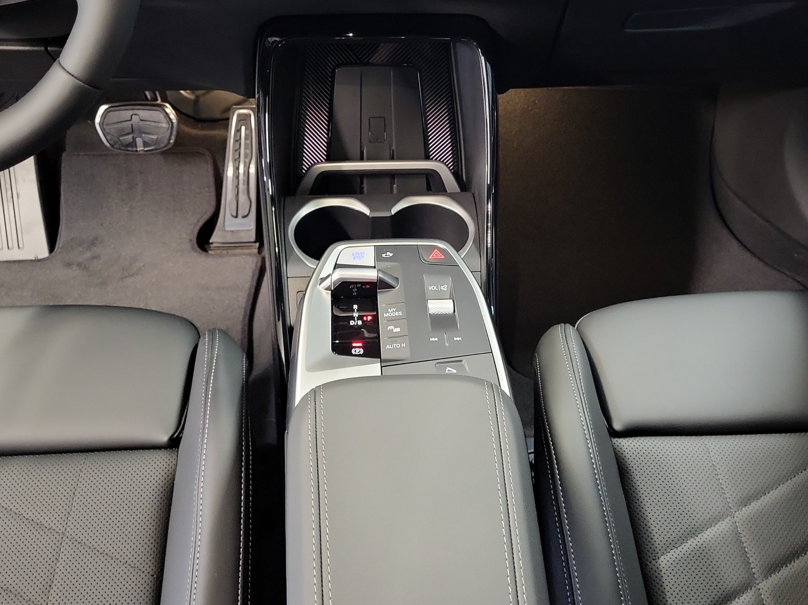 BMW iX1 xDrive 30 M Sport Pro-image-17