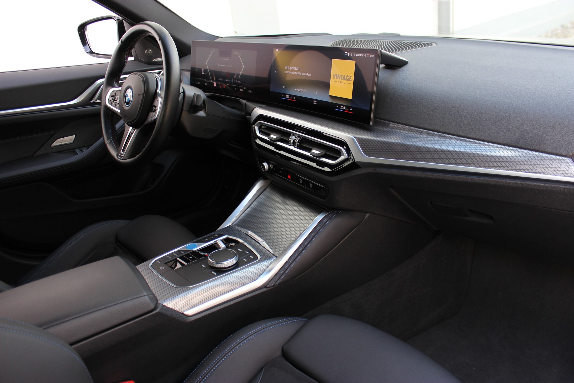 BMW i4 M50 DRAVITGRAU METALLIC *0.9%-LEASINGAKTION*-showroom-element-1