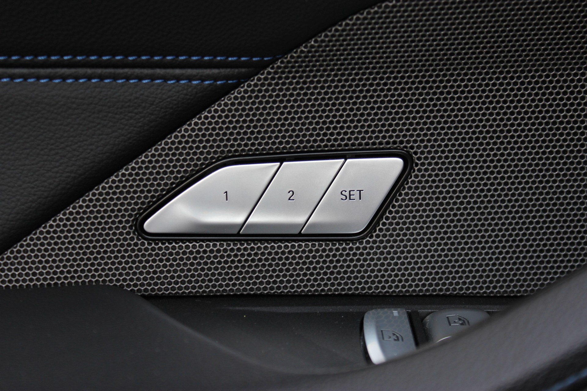 BMW i4 M50 DRAVITGRAU METALLIC *0.9%-LEASINGAKTION*-image-8