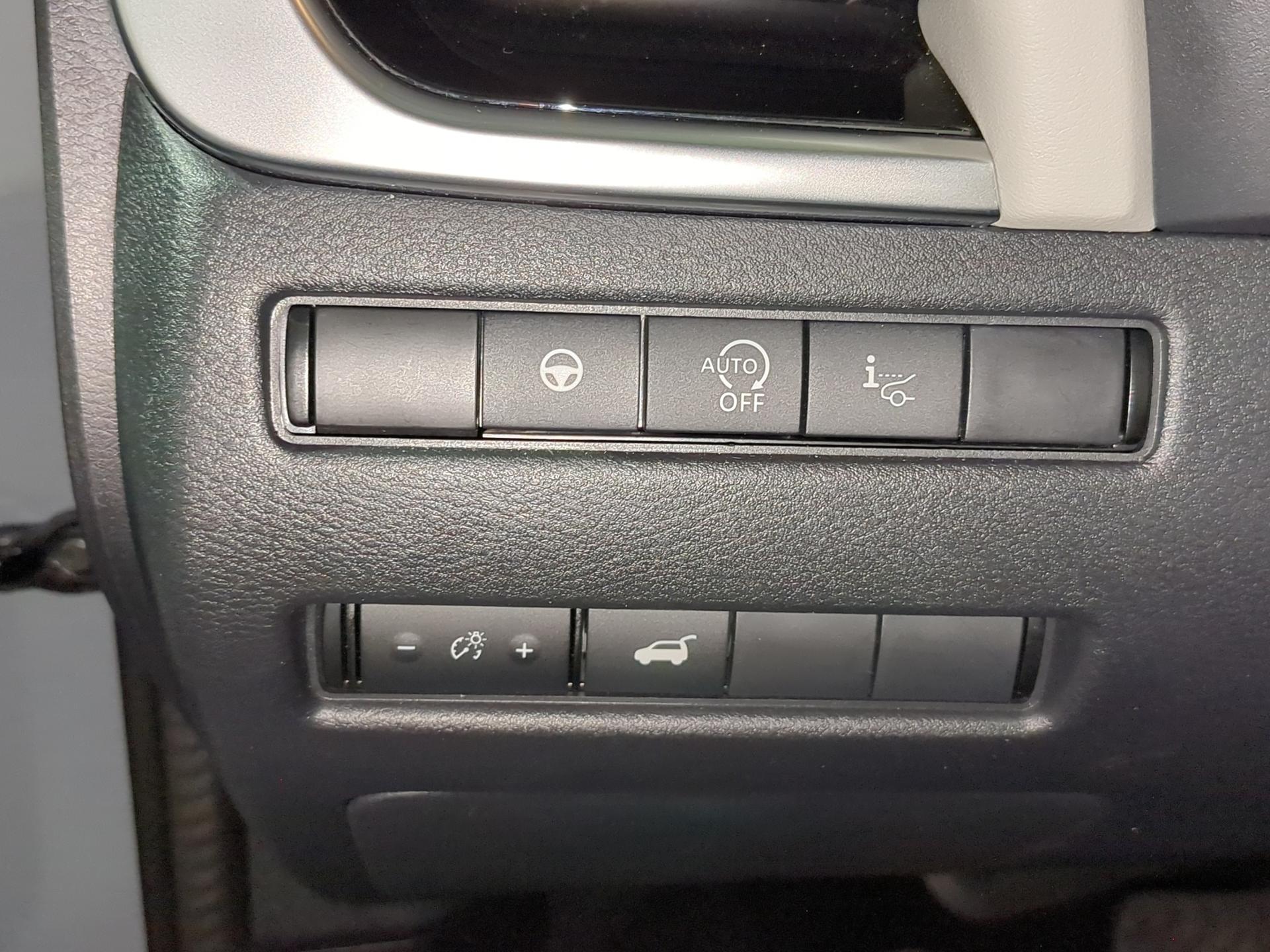 NISSAN Qashqai 1.3 DIG-T MHEV Tekna Xtronic 4x4-image-17