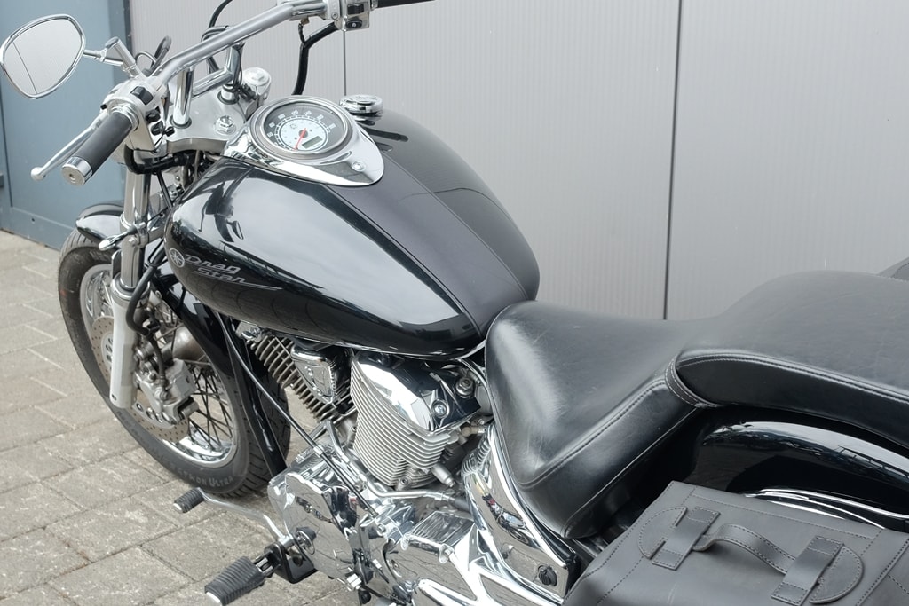 YAMAHA XVS1100-image-1