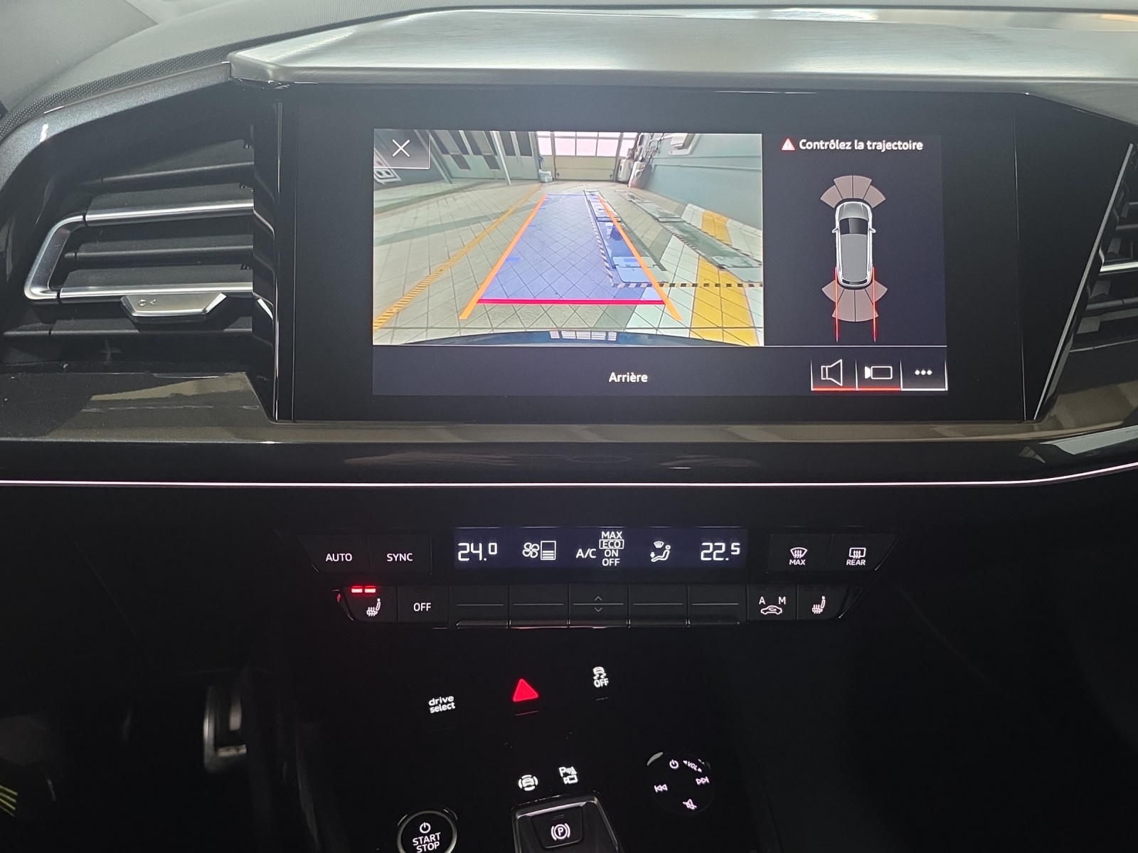 AUDI Q4 e-tron 50 quattro-image-10