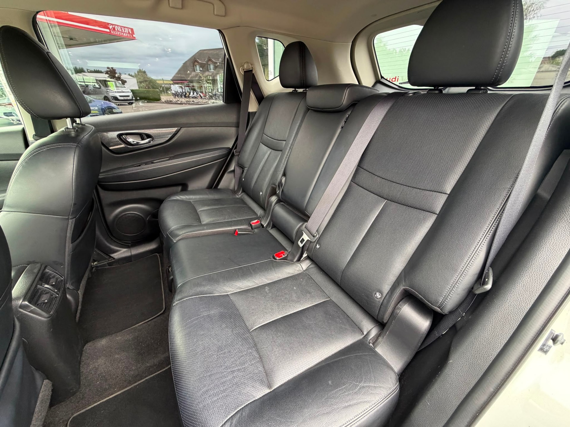 NISSAN X-Trail 2.0 dCi acenta ALL-MODE 4x4-image-22