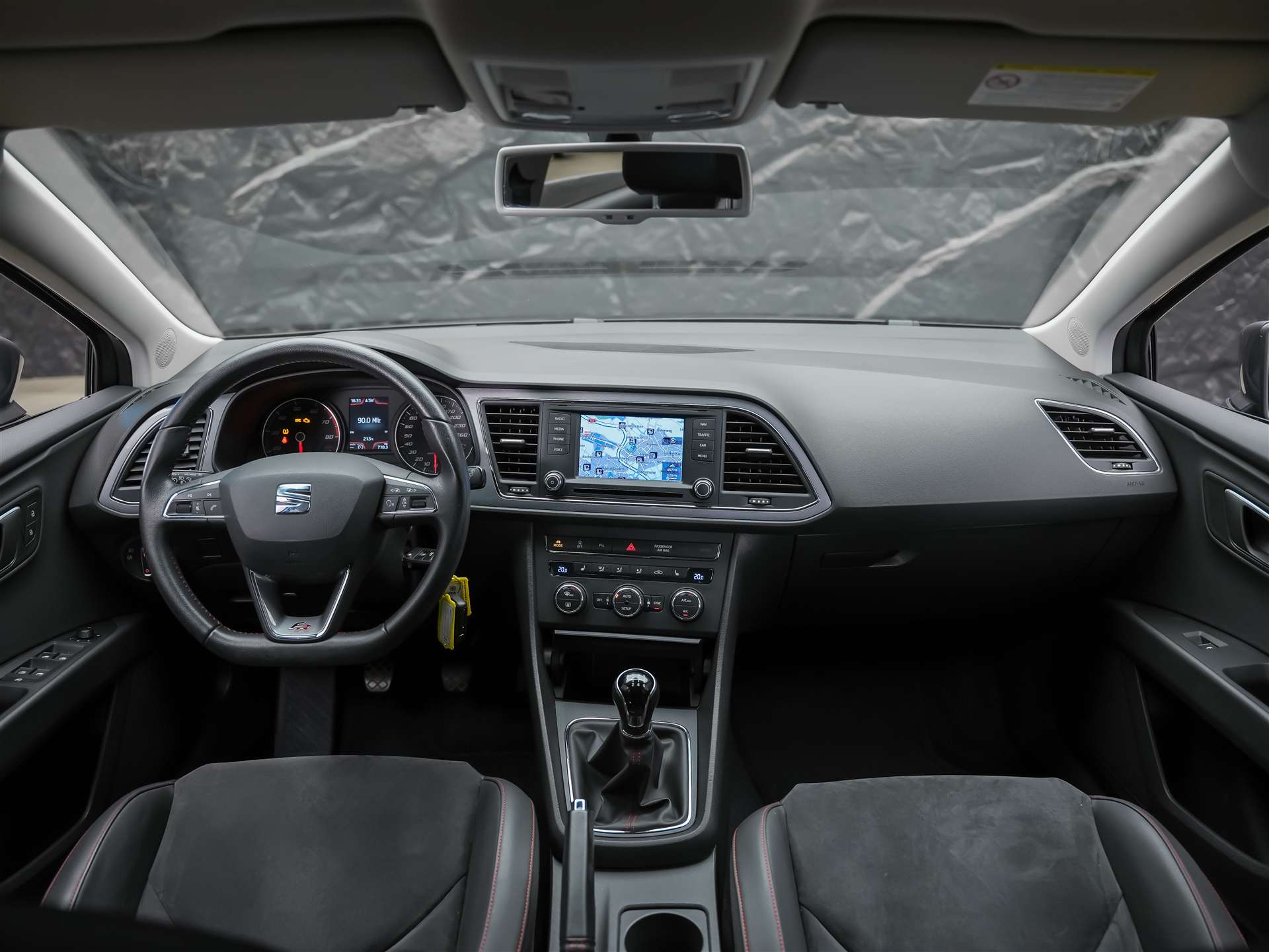 SEAT Leon 1.8 TSI FR *Sitzheizung*Einparkhilfe*-image-16