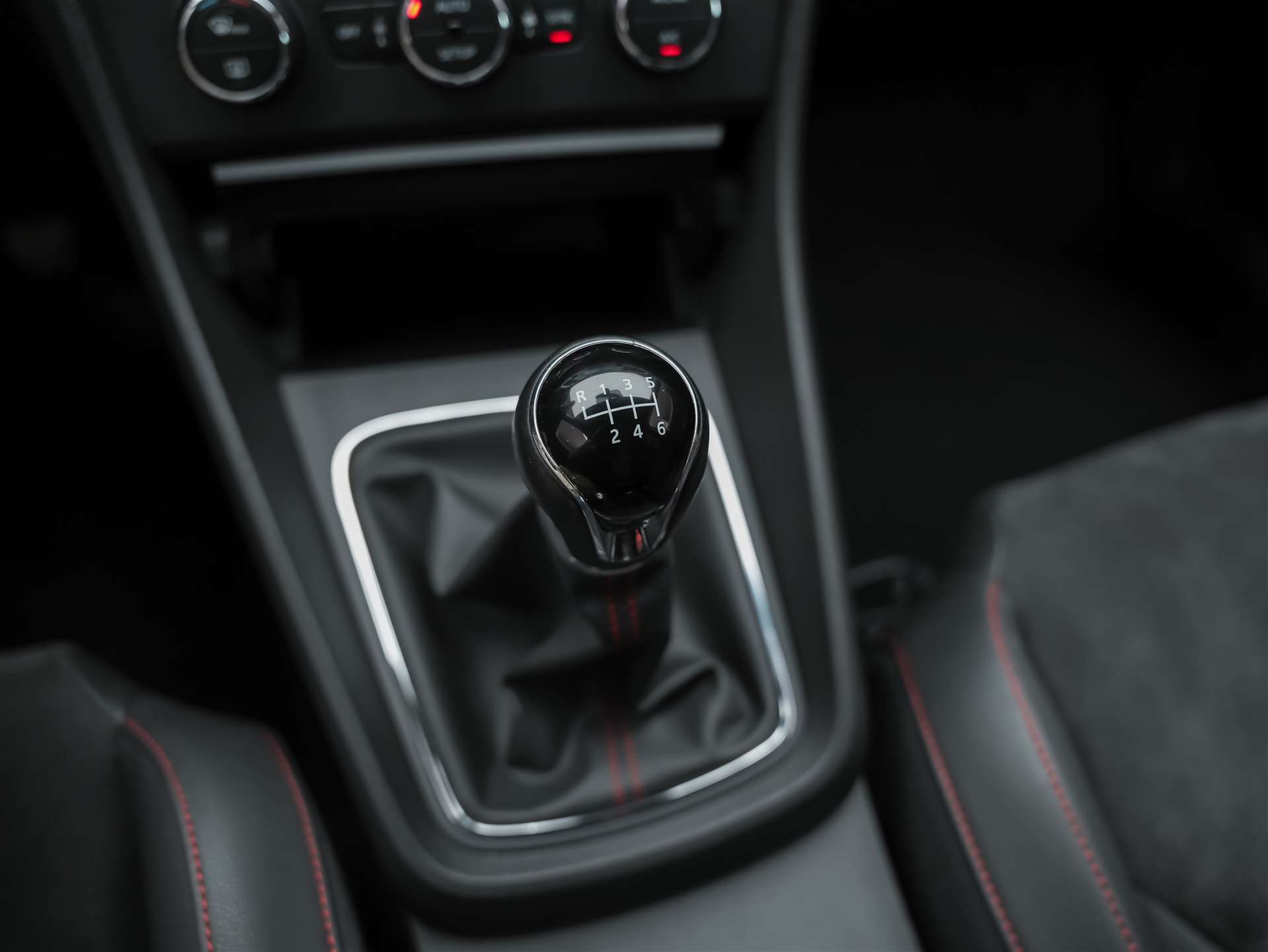 SEAT Leon 1.8 TSI FR *Sitzheizung*Einparkhilfe*-image-19