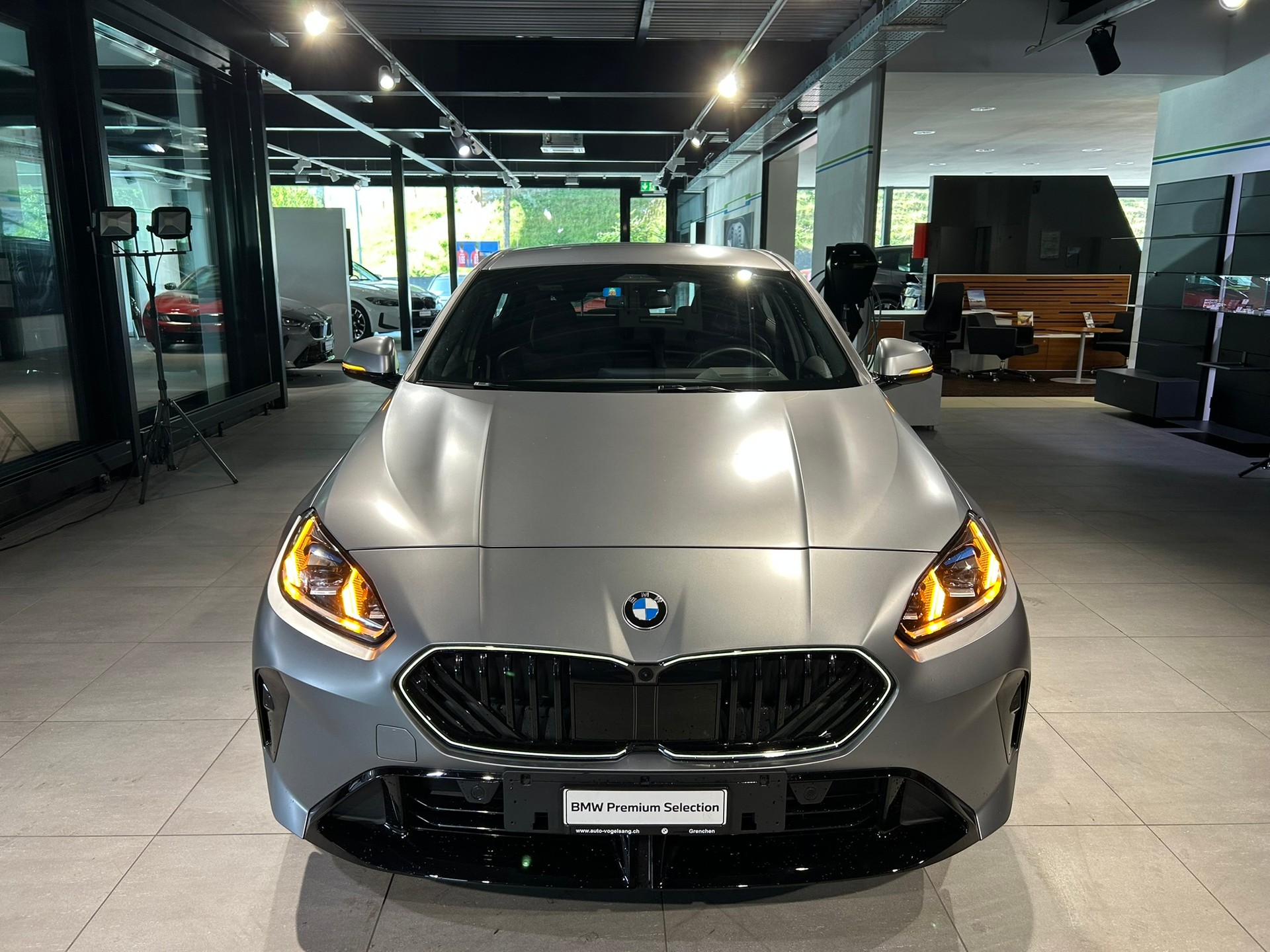 BMW 120 M Sport Steptronic-showroom-element-3