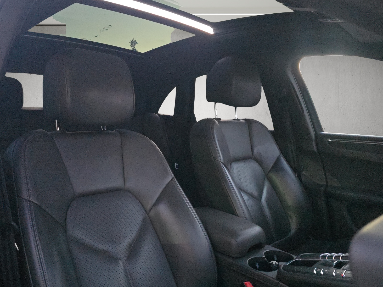 PORSCHE Macan PDK-image-10