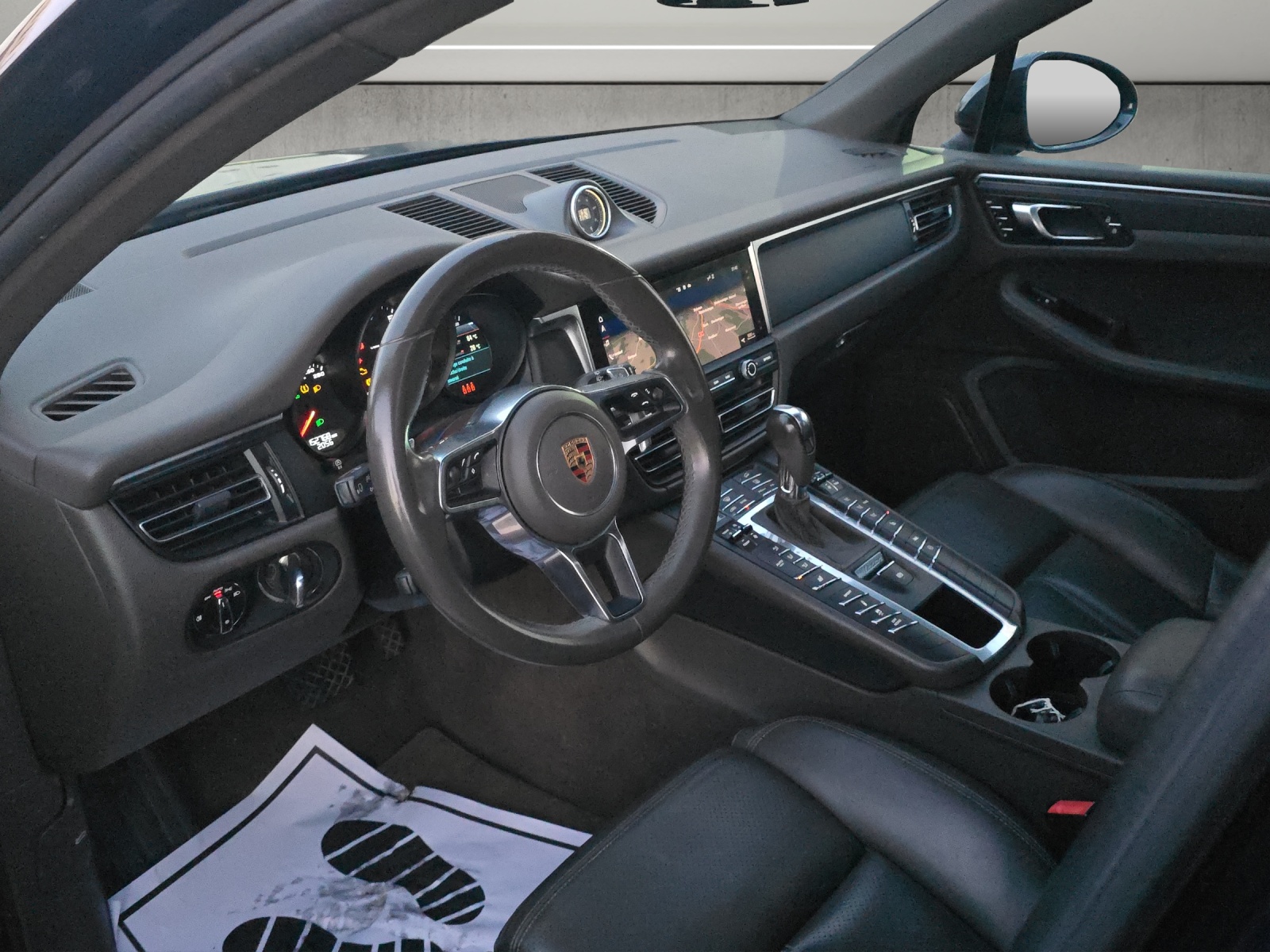 PORSCHE Macan PDK-image-9