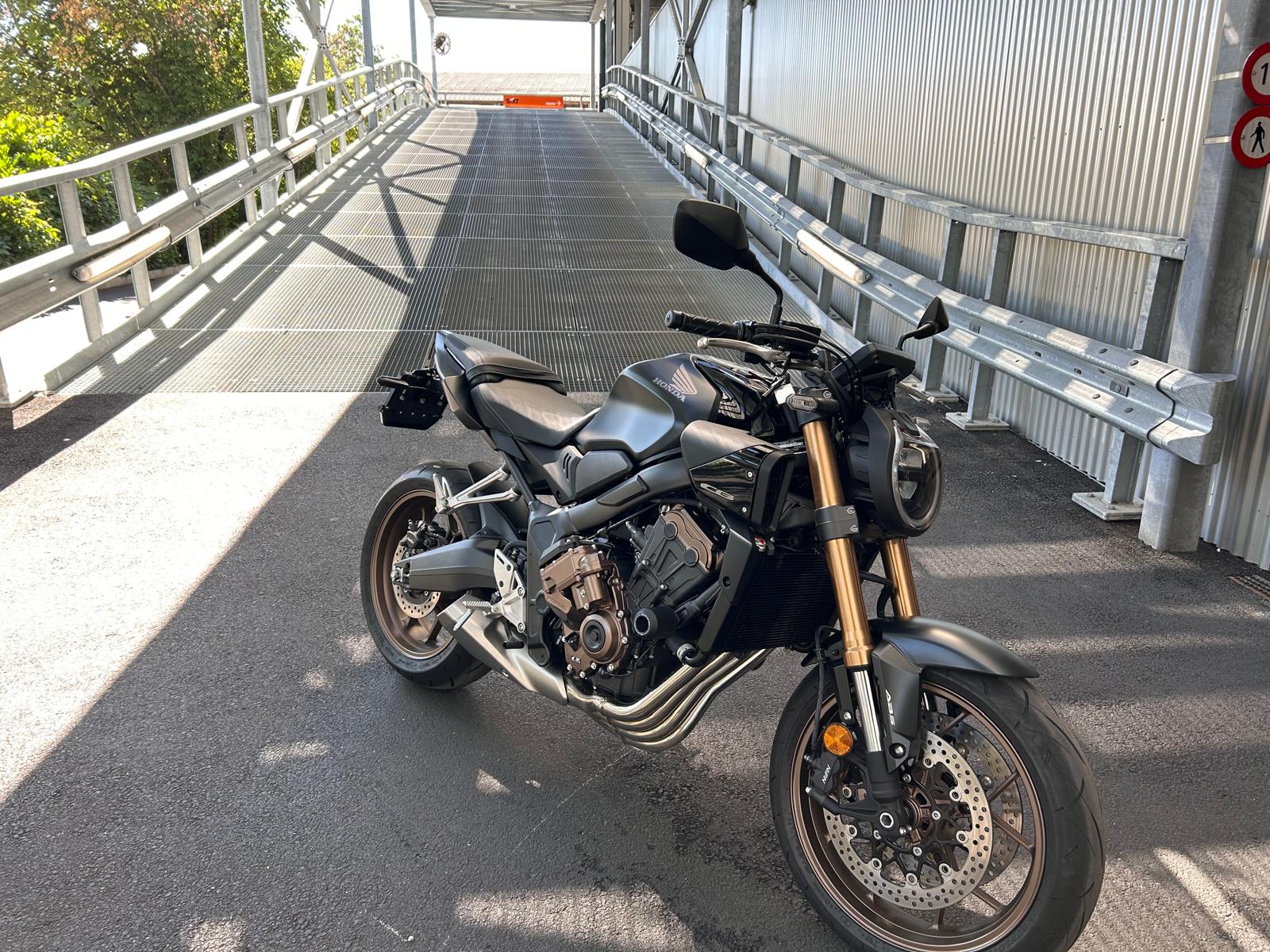 HONDA CBR 650-image-0