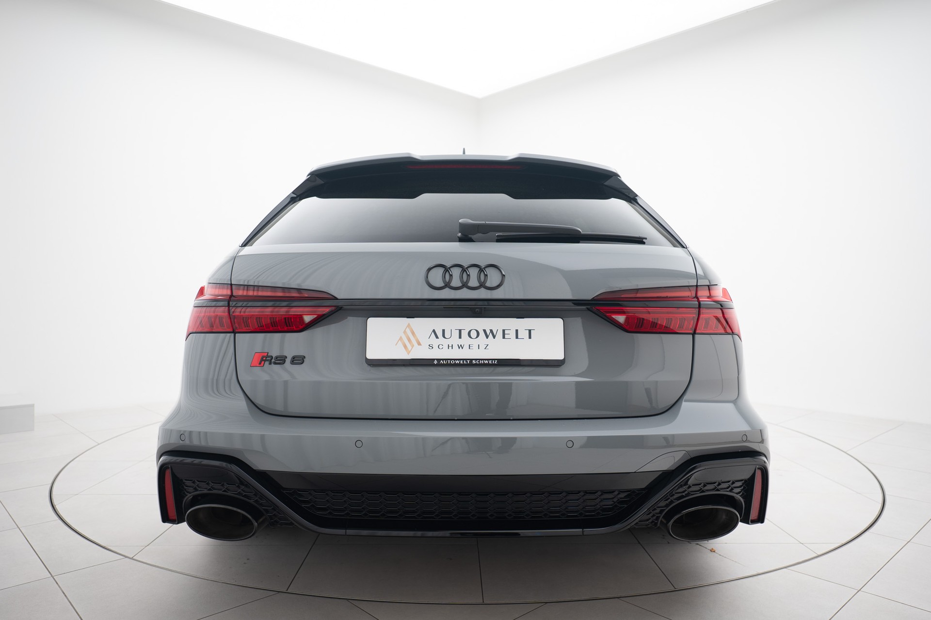 AUDI RS6 Avant 4.0 TFSI V8 Performance quattro-showroom-element-3