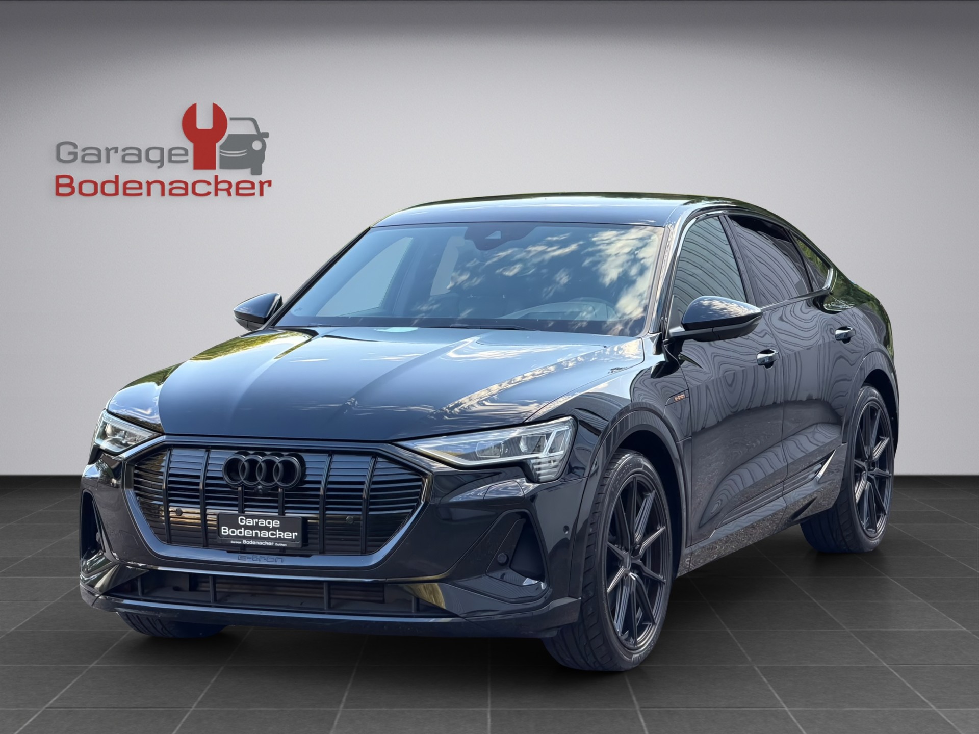 AUDI e-tron 55 Sportback S Line quattro * 22 Zoll Vossen Räder * All Black Everything *-showroom-element-2