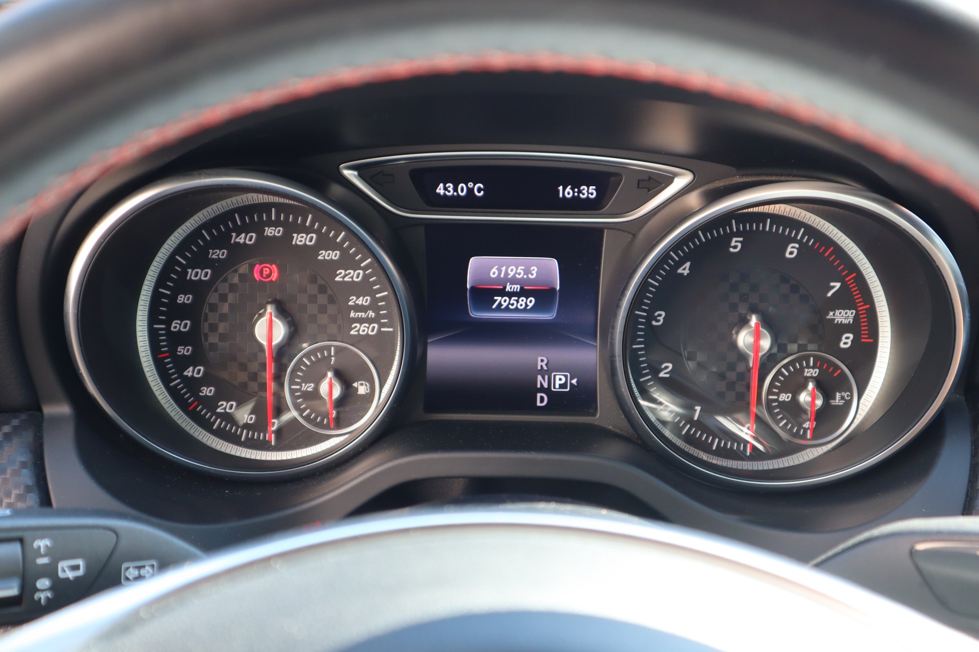 MERCEDES-BENZ A 220 AMG Line 4m-image-12