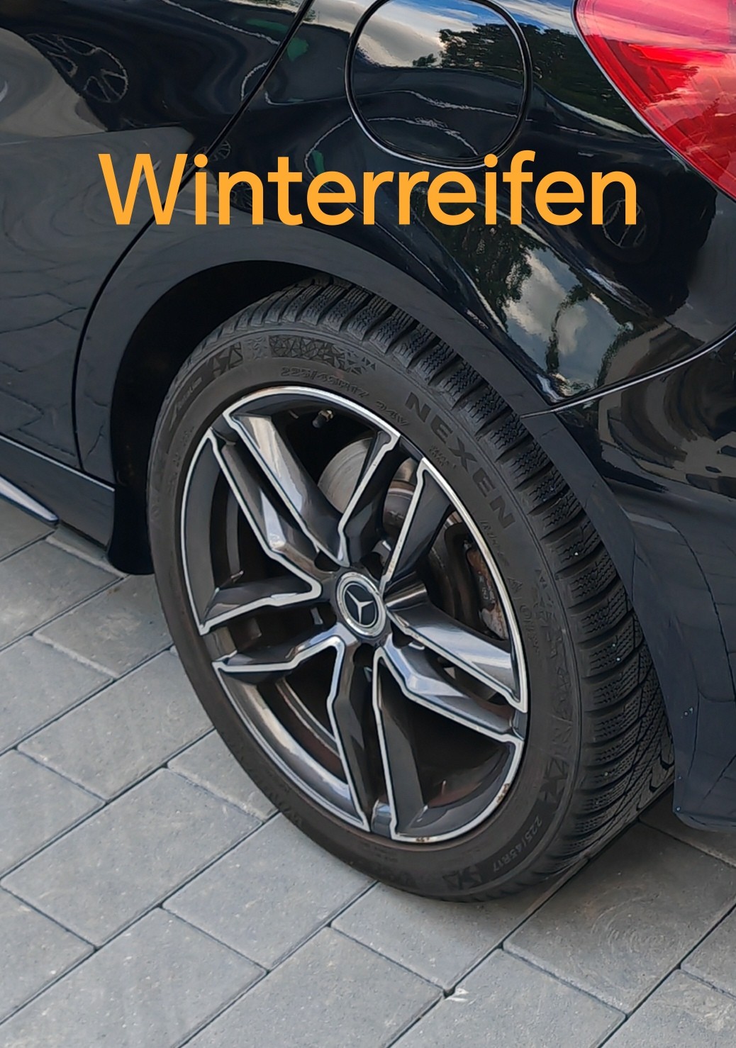 MERCEDES-BENZ A 220 AMG Line 4m-image-13