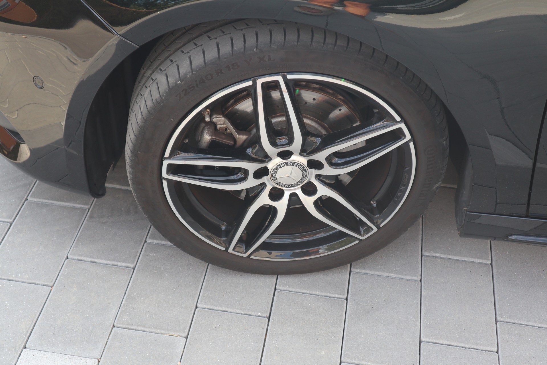 MERCEDES-BENZ A 220 AMG Line 4m-image-7