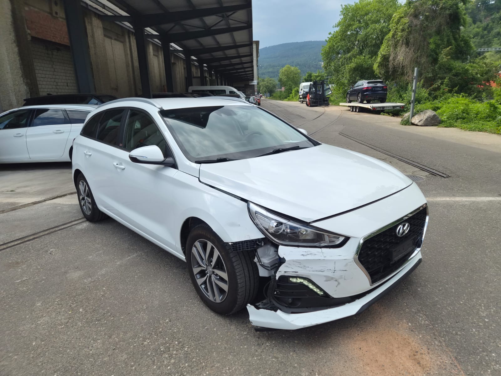 HYUNDAI i30 Wagon 1.6 CRDi GO Plus DCT-showroom-element-1