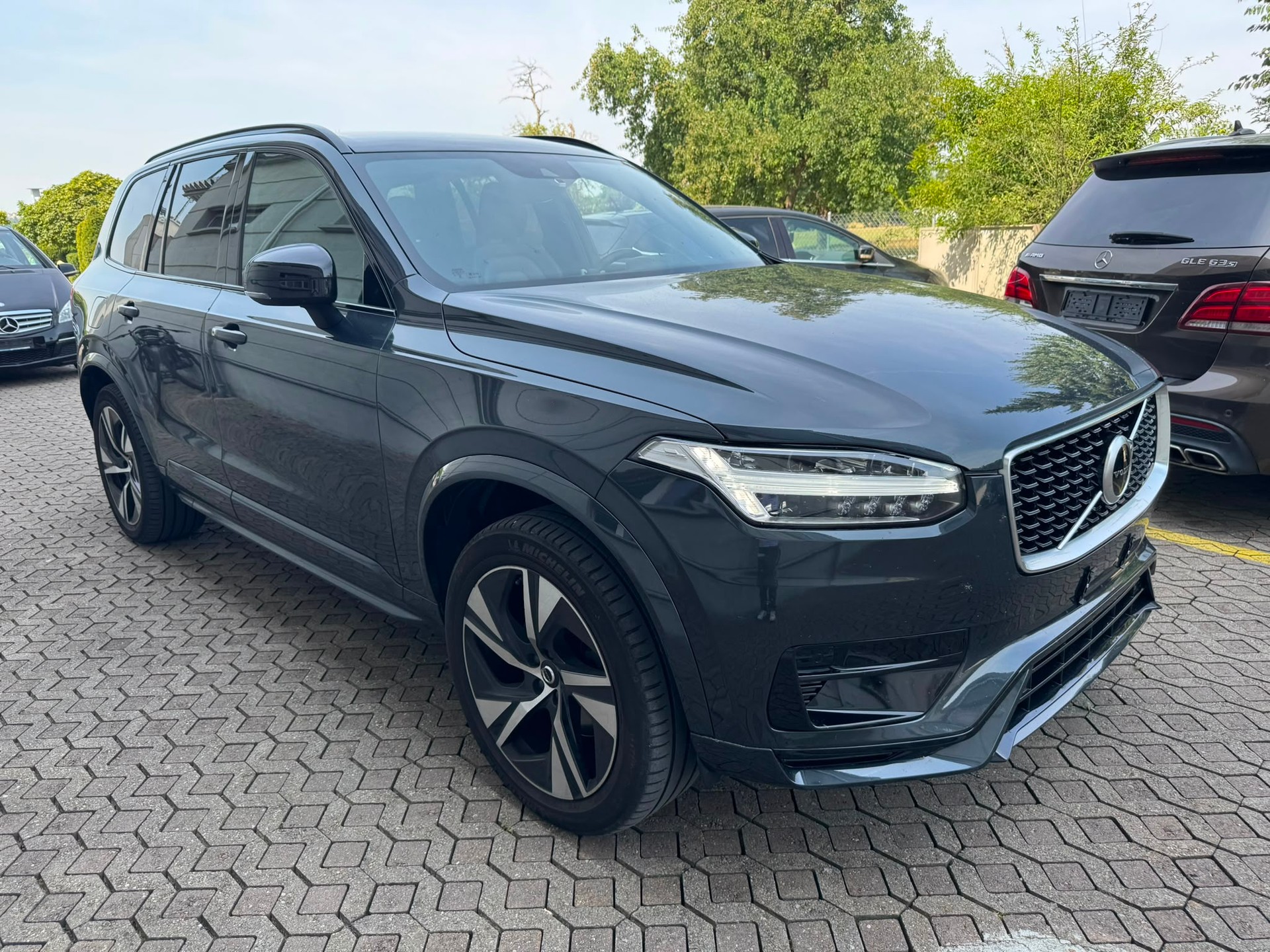 VOLVO XC90 T5 AWD R-Design Geartronic-showroom-element-1