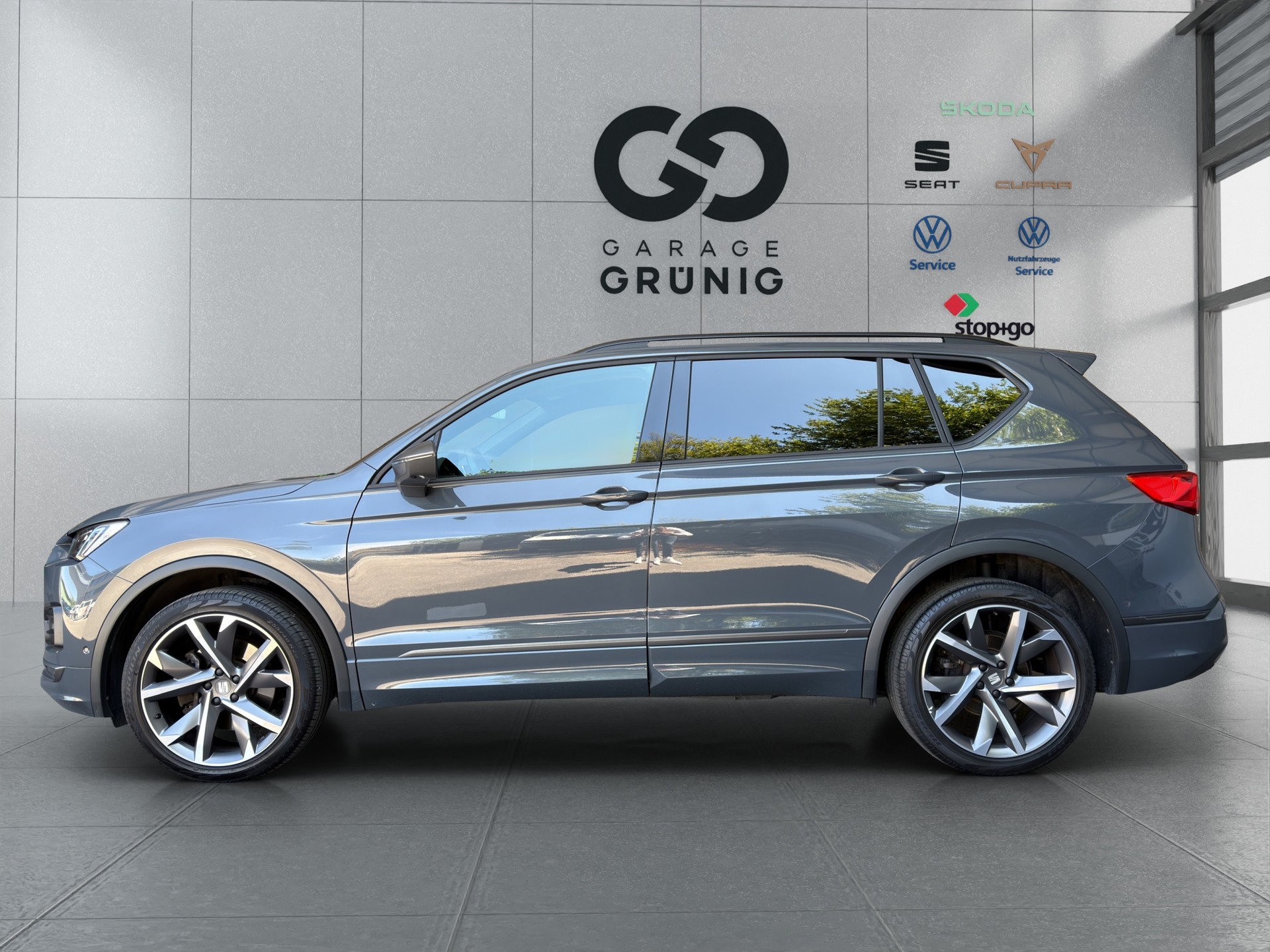 SEAT Tarraco 2.0TSI 4Drive Hola FR DSG-showroom-element-2