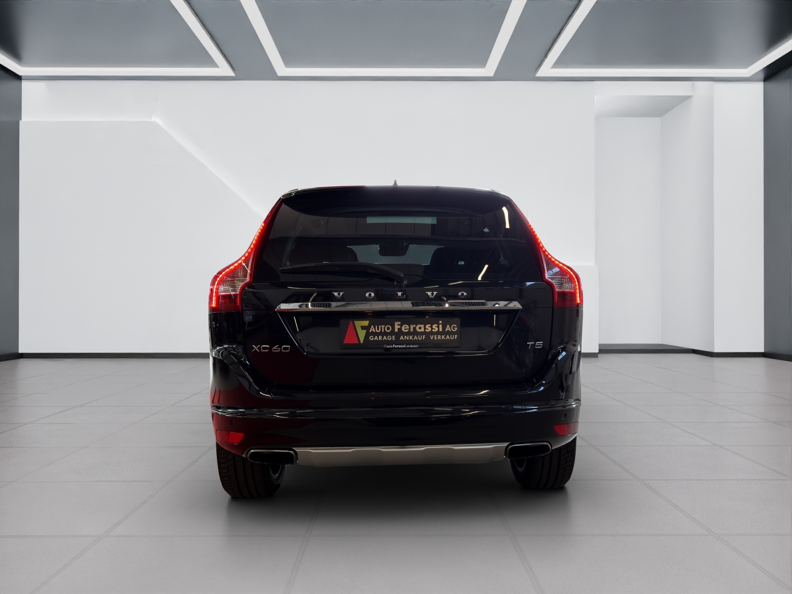 VOLVO XC60 T5 Summum Geartronic-image-4