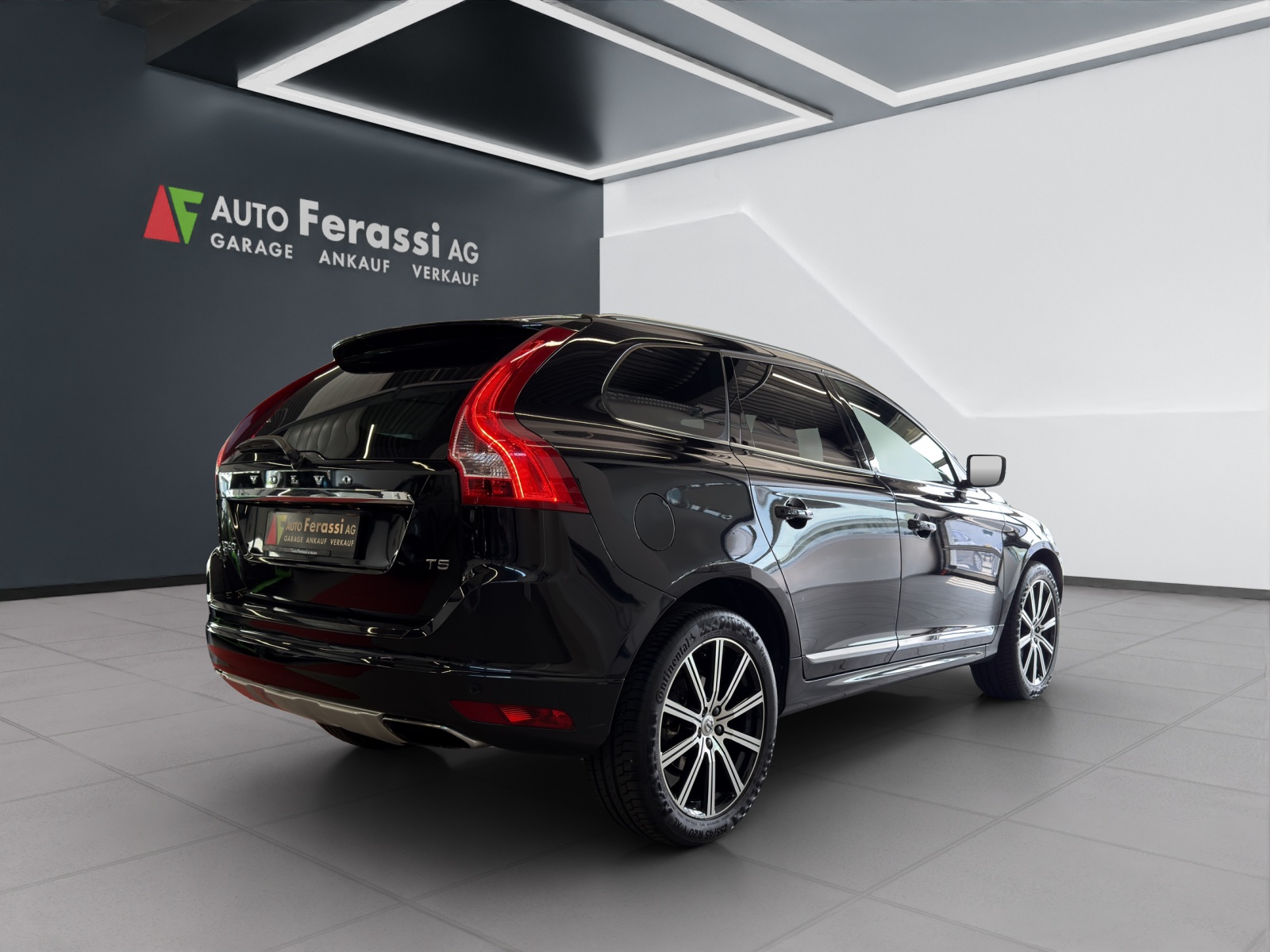 VOLVO XC60 T5 Summum Geartronic-image-5