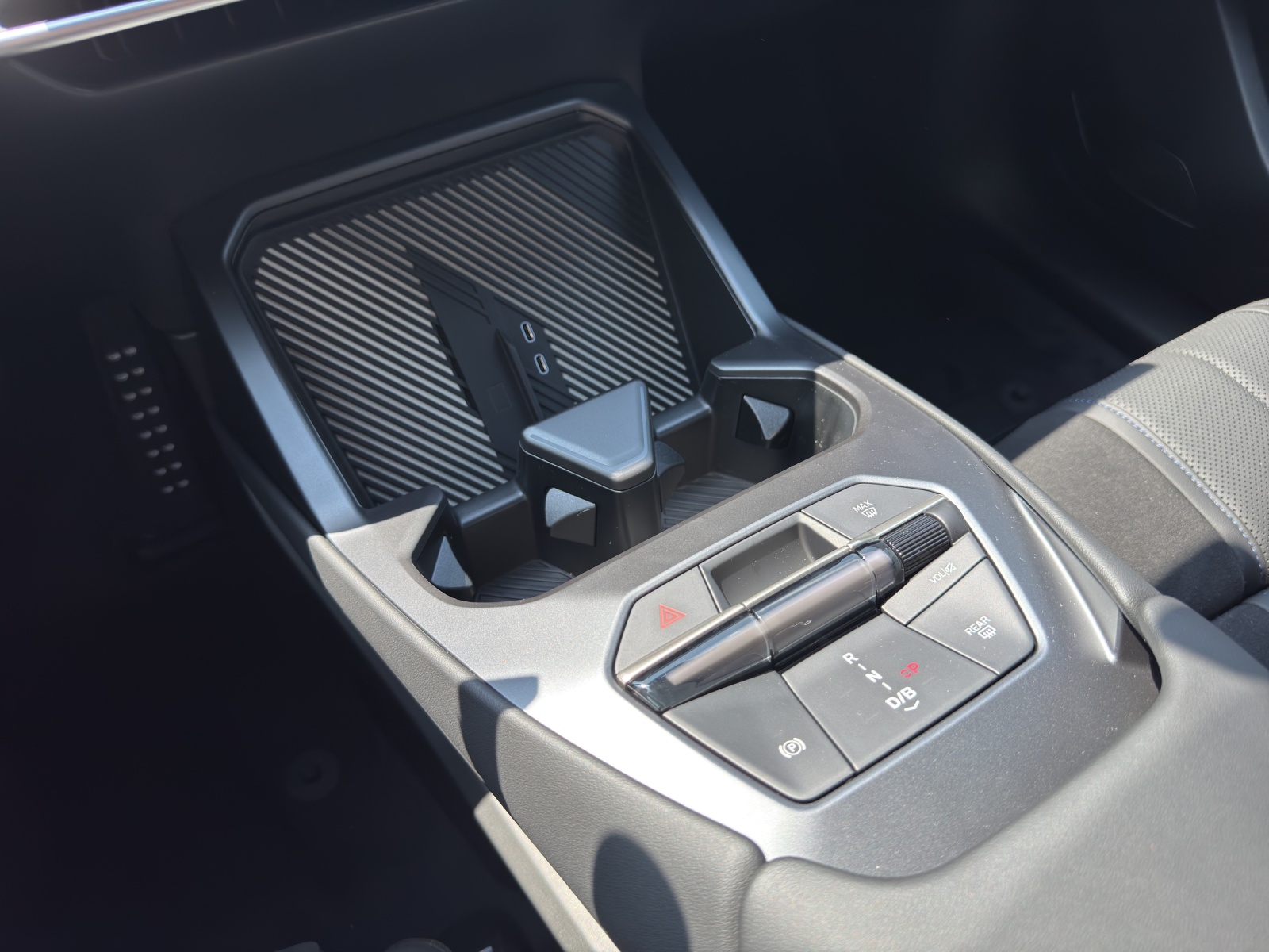 BMW iX3 50 xDrive M Sport Pro-image-9