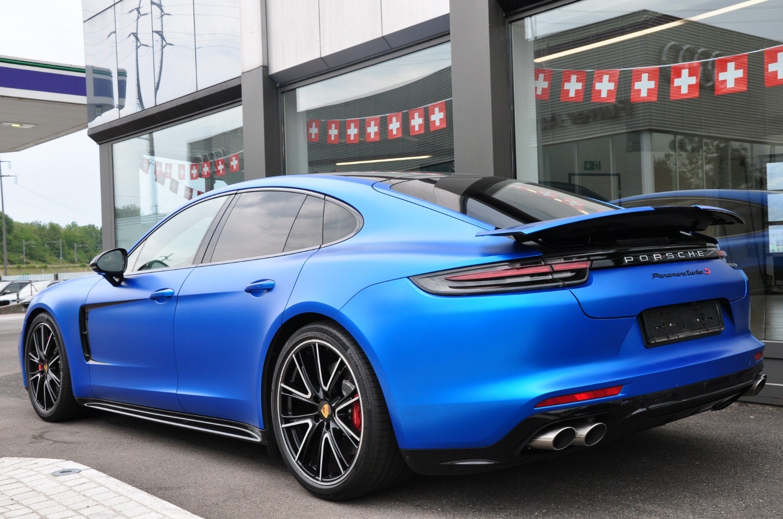 PORSCHE Panamera Turbo PDK-showroom-element-3
