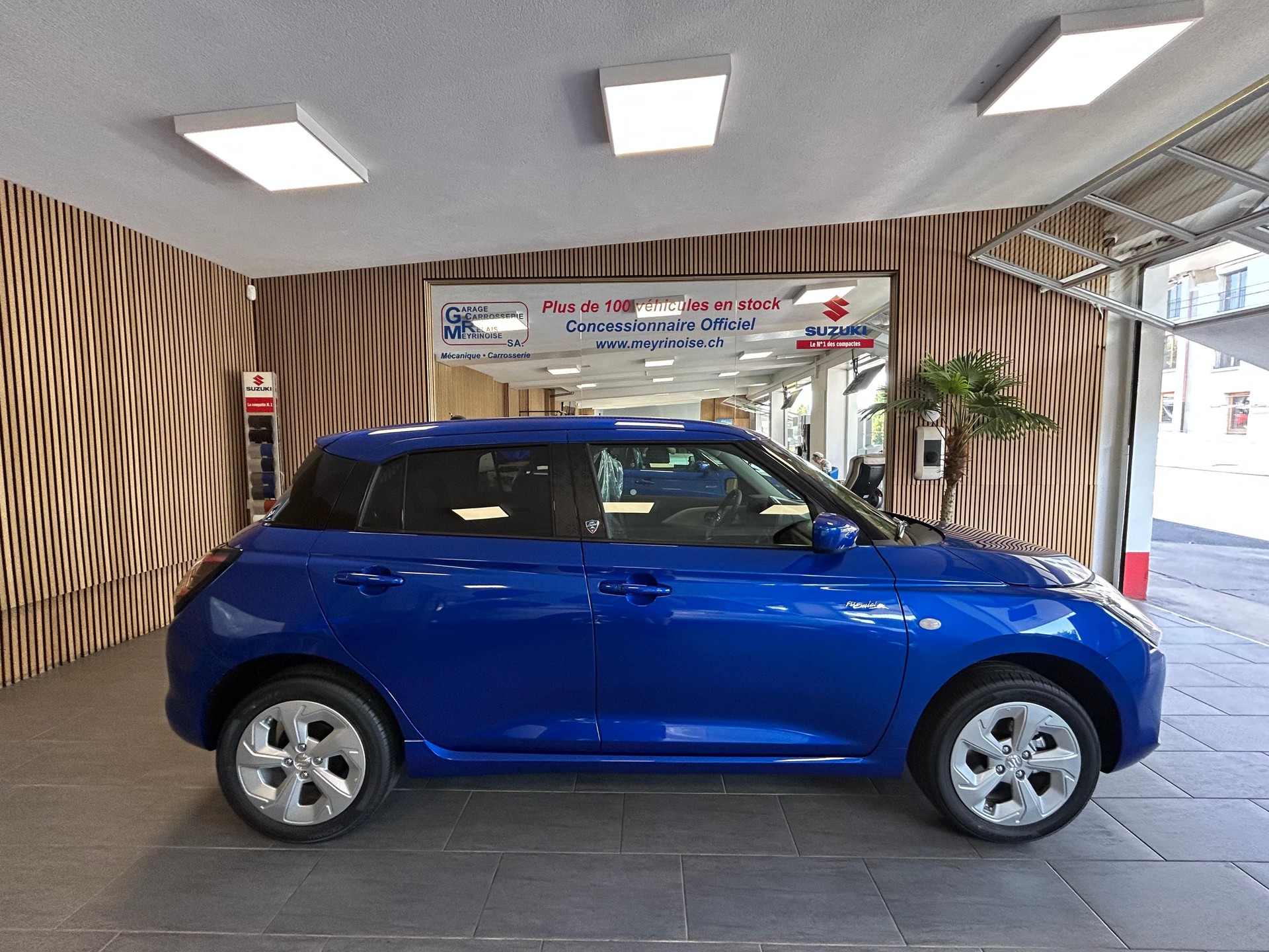 SUZUKI Swift 1.2 Piz Sulai Hybrid 4x4 4 ROUES HIVER OFFERT
