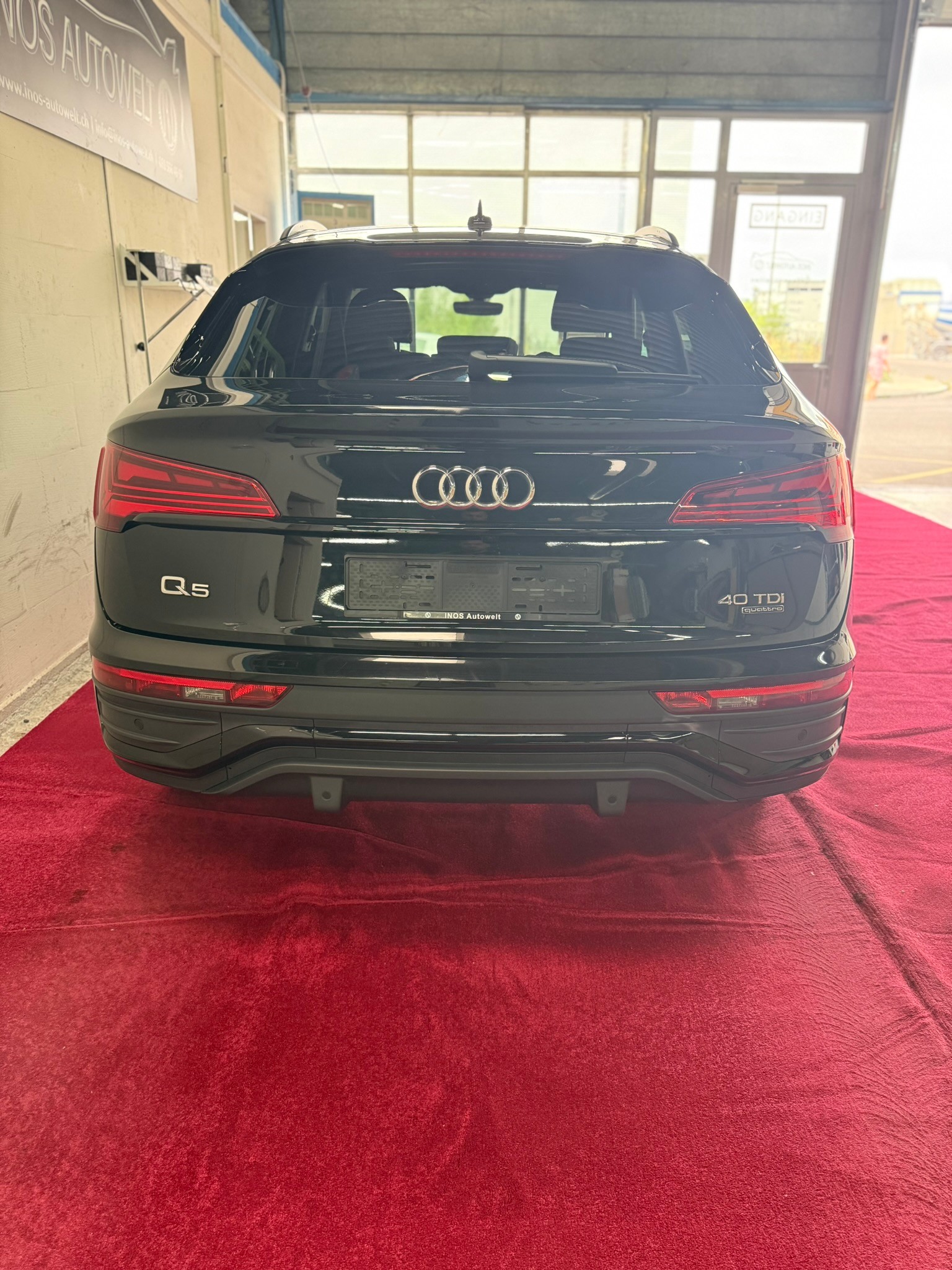 AUDI Q5 Sportback 40 TDI S line quattro S-tronic-image-5