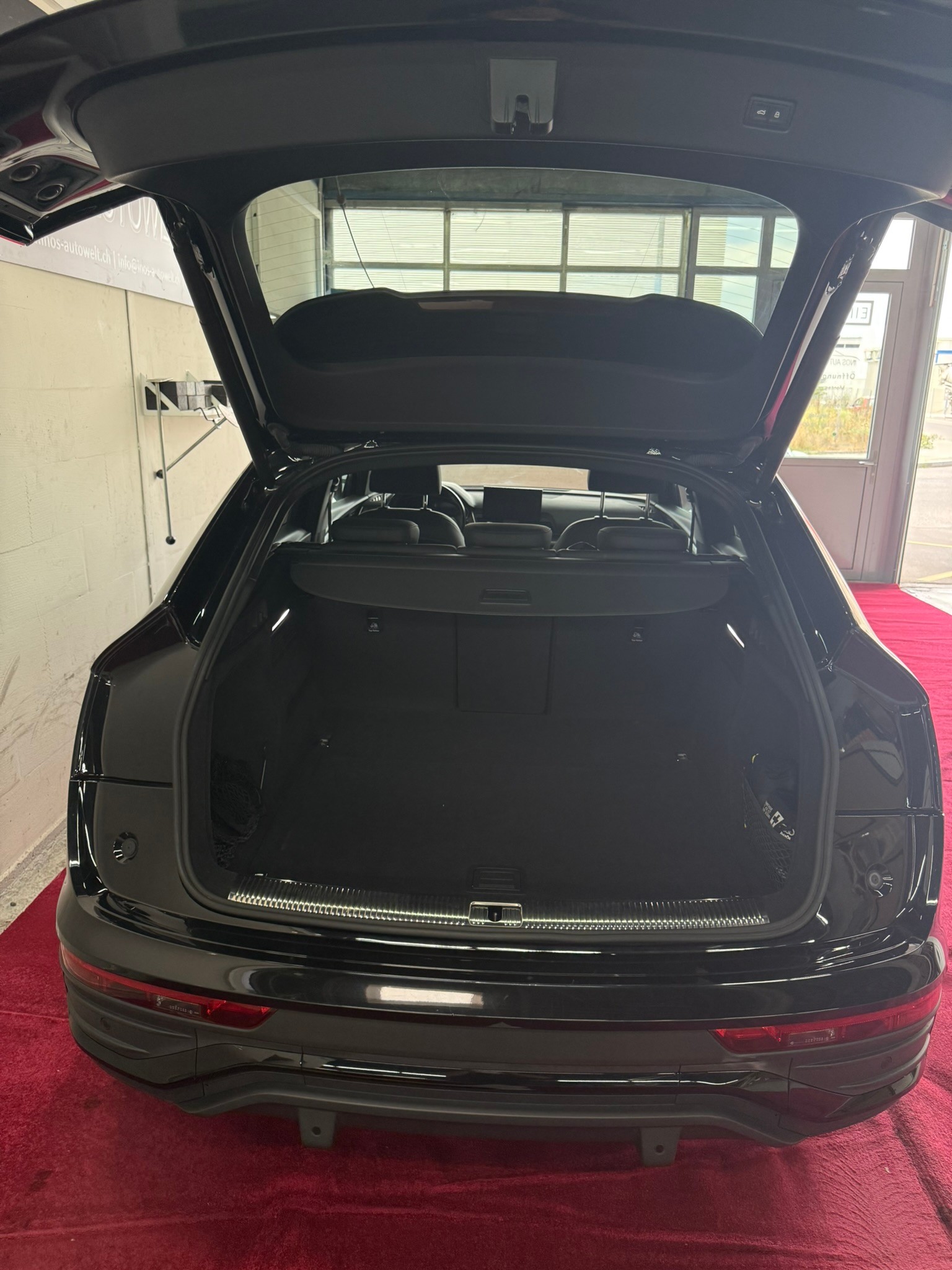 AUDI Q5 Sportback 40 TDI S line quattro S-tronic-image-14