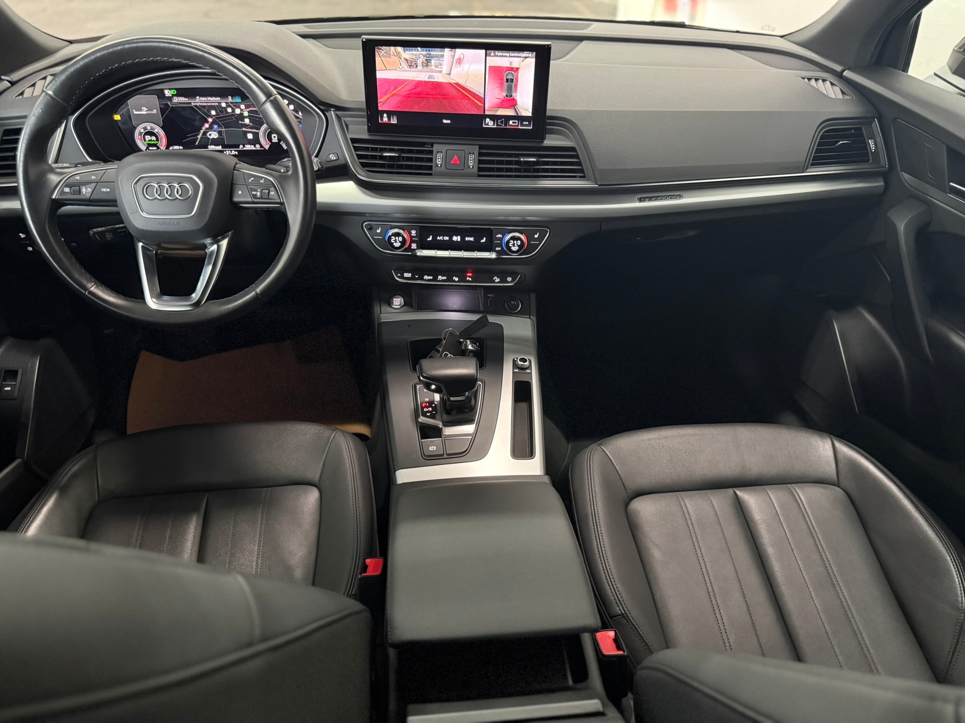 AUDI Q5 Sportback 40 TDI S line quattro S-tronic-image-9