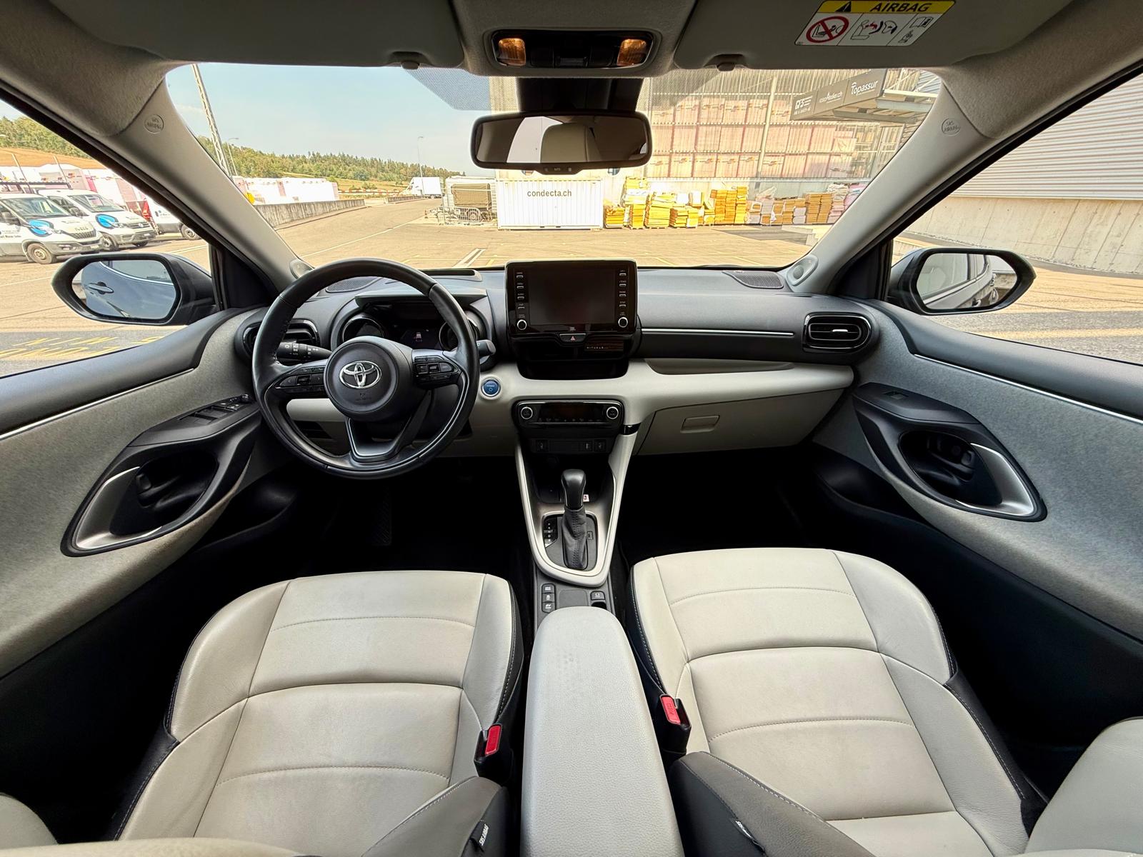TOYOTA 1.5 VVT-i HSD Premium-image-7